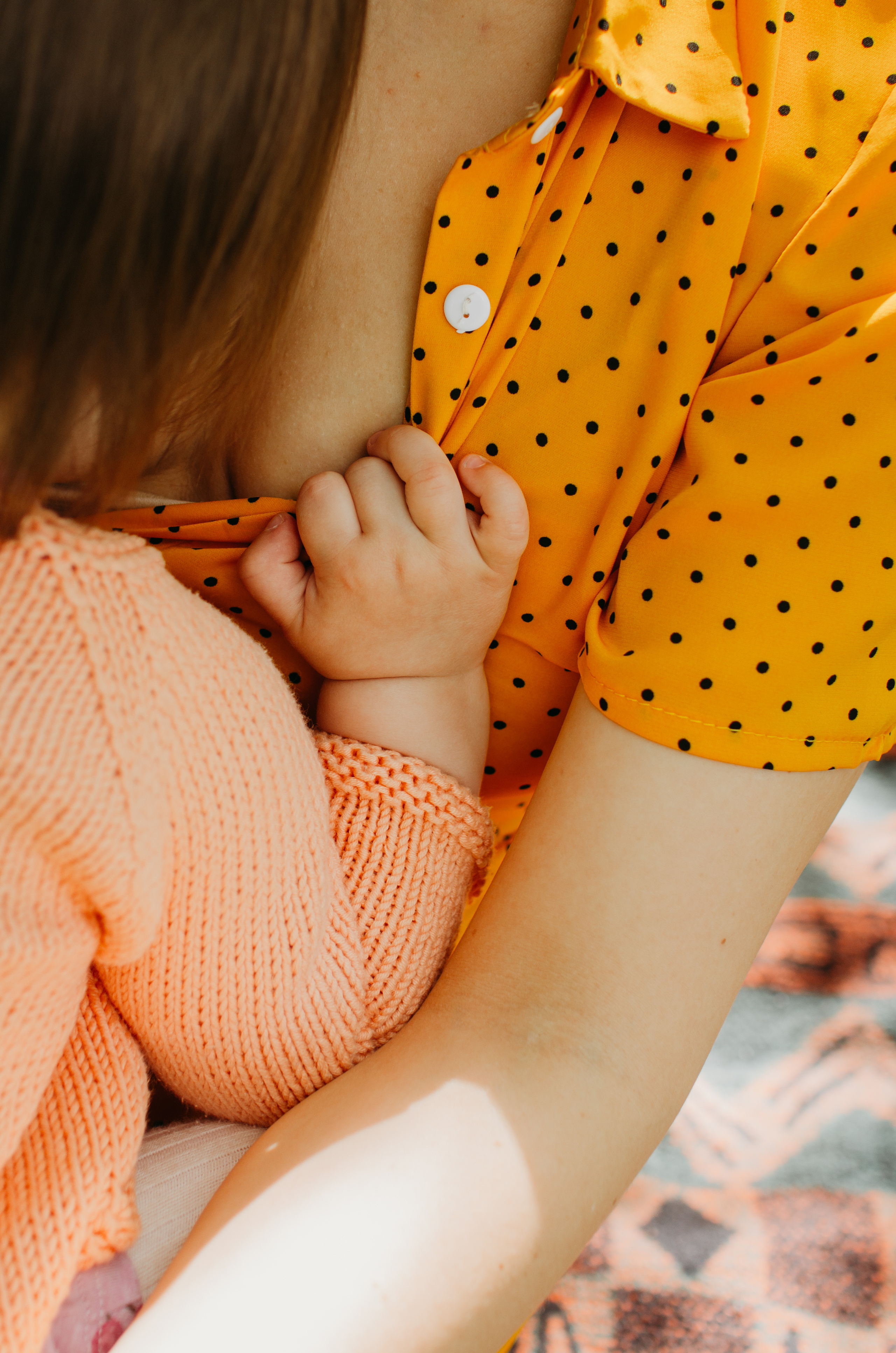 «Смотри, Поля, дождь из цветочков.». Семейный фотограф в Екатеринбурге Всеволод и Марина Пономаревы