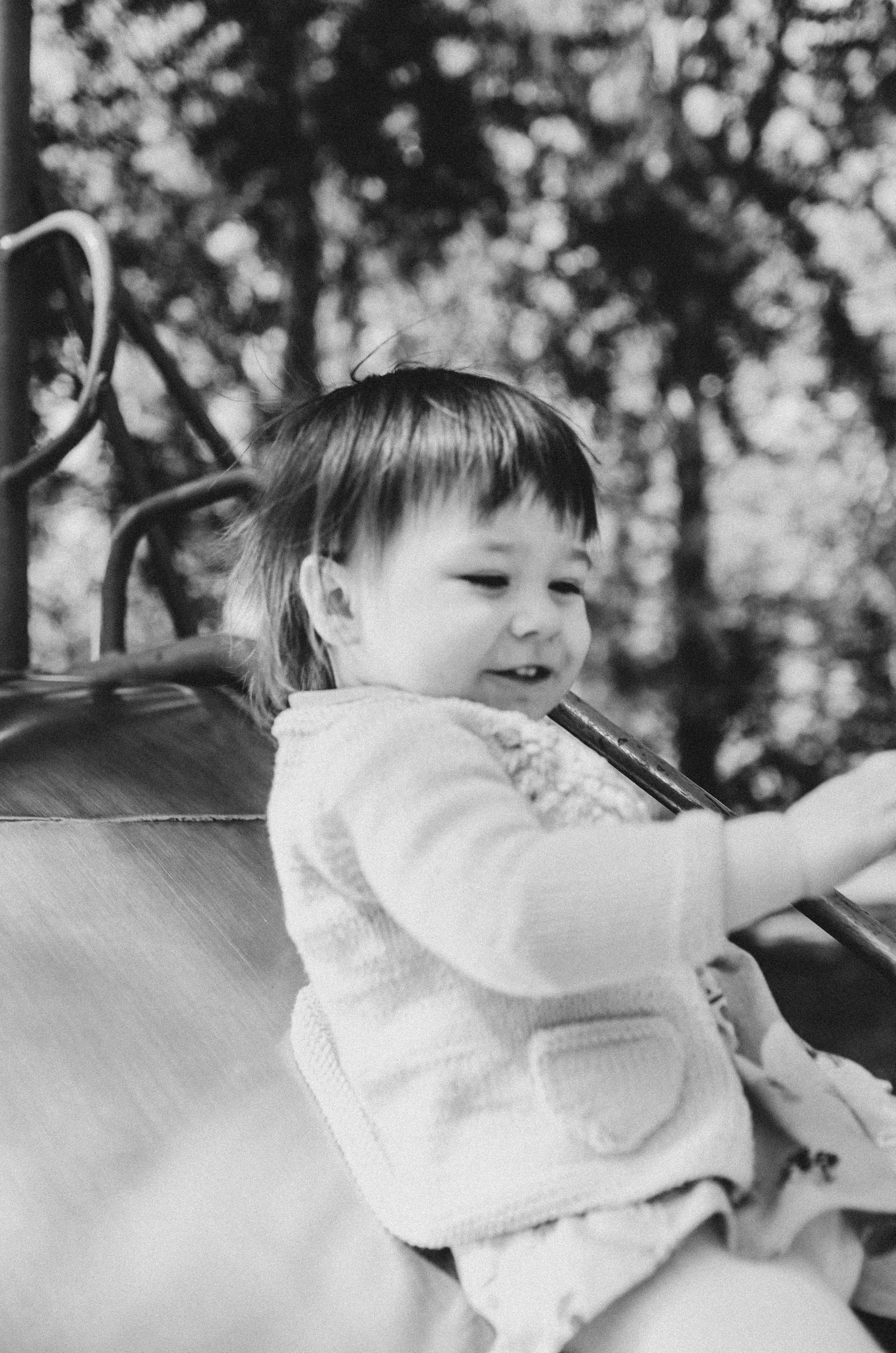 «Смотри, Поля, дождь из цветочков.». Семейный фотограф в Екатеринбурге Всеволод и Марина Пономаревы