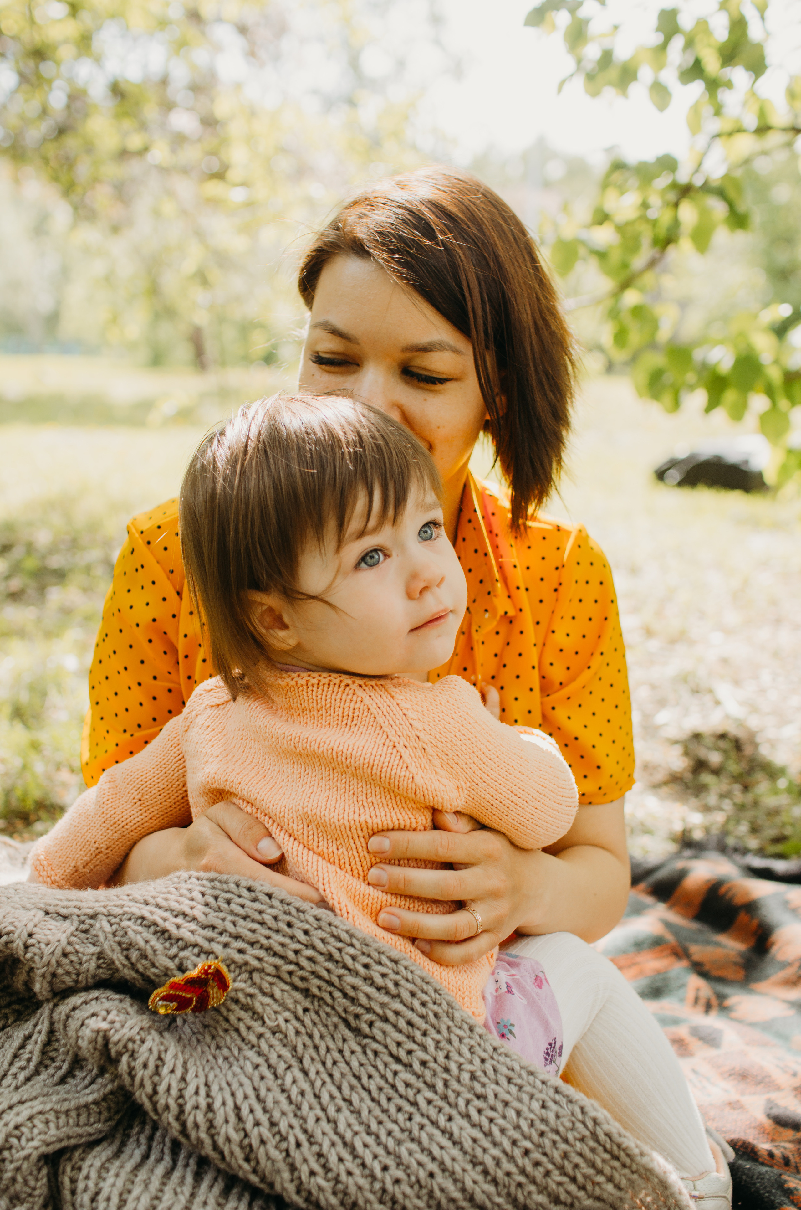 «Смотри, Поля, дождь из цветочков.». Семейный фотограф в Екатеринбурге Всеволод и Марина Пономаревы