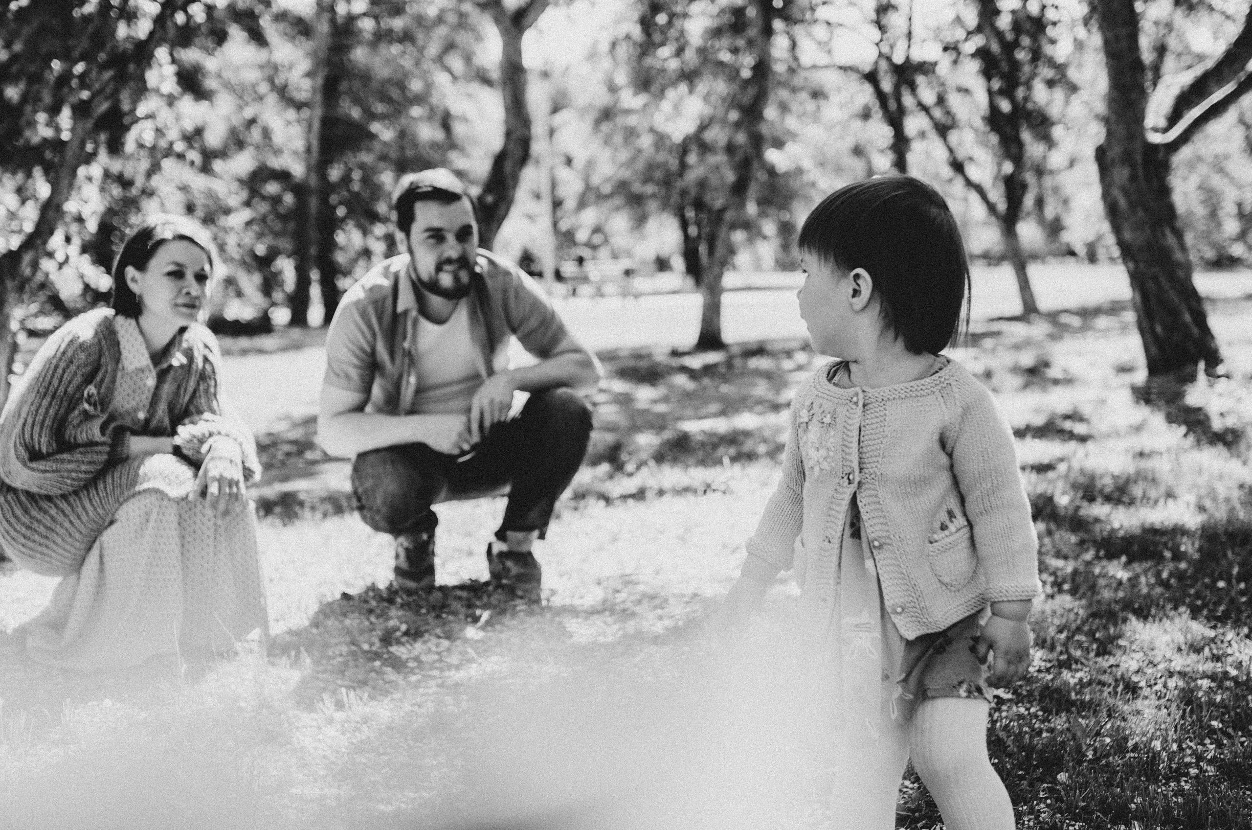 «Смотри, Поля, дождь из цветочков.». Семейный фотограф в Екатеринбурге Всеволод и Марина Пономаревы