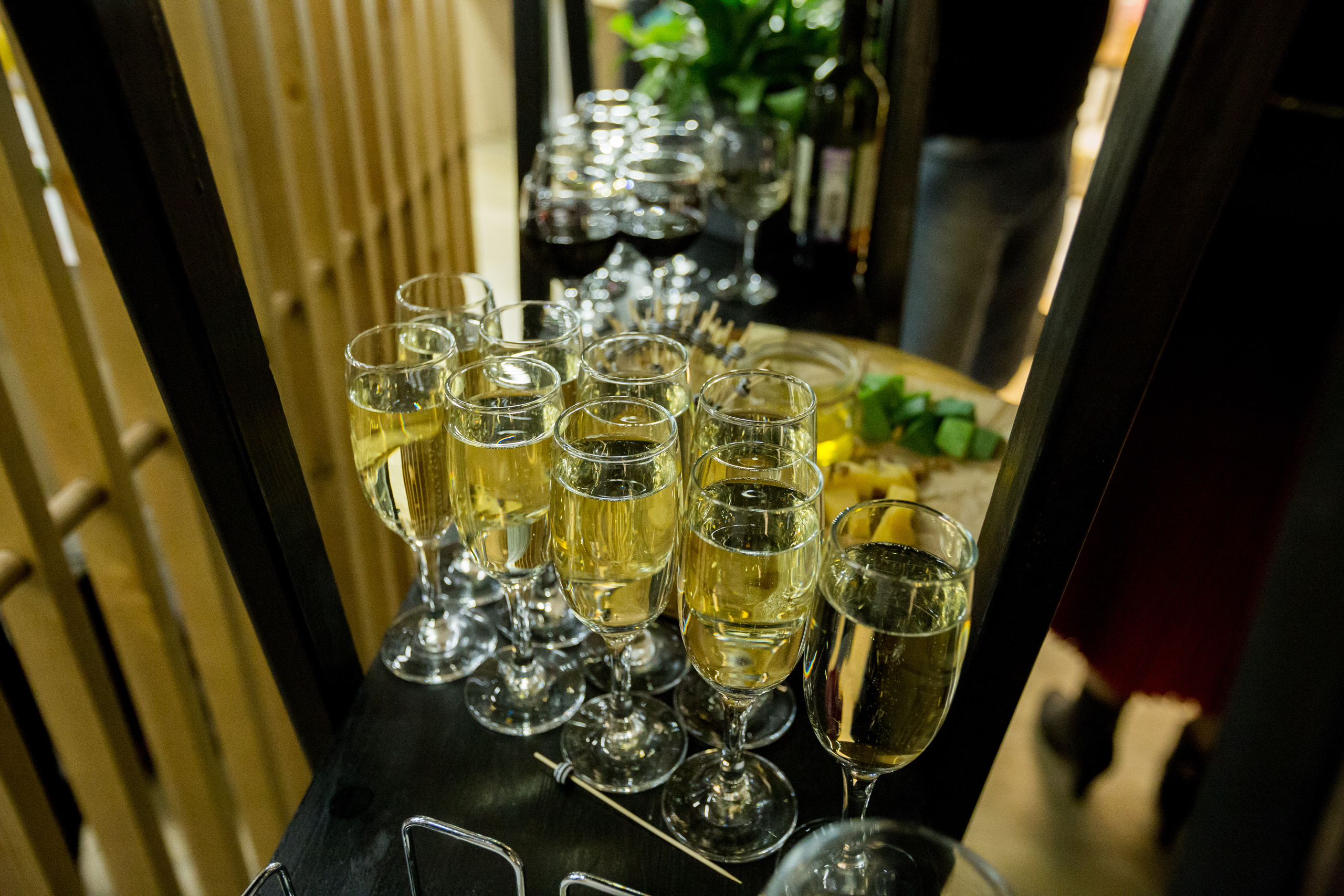 Authentica club party. Fotograf u Crnoj Gori-porodično fotografisanje sa djecom, lovestory, nekretnine