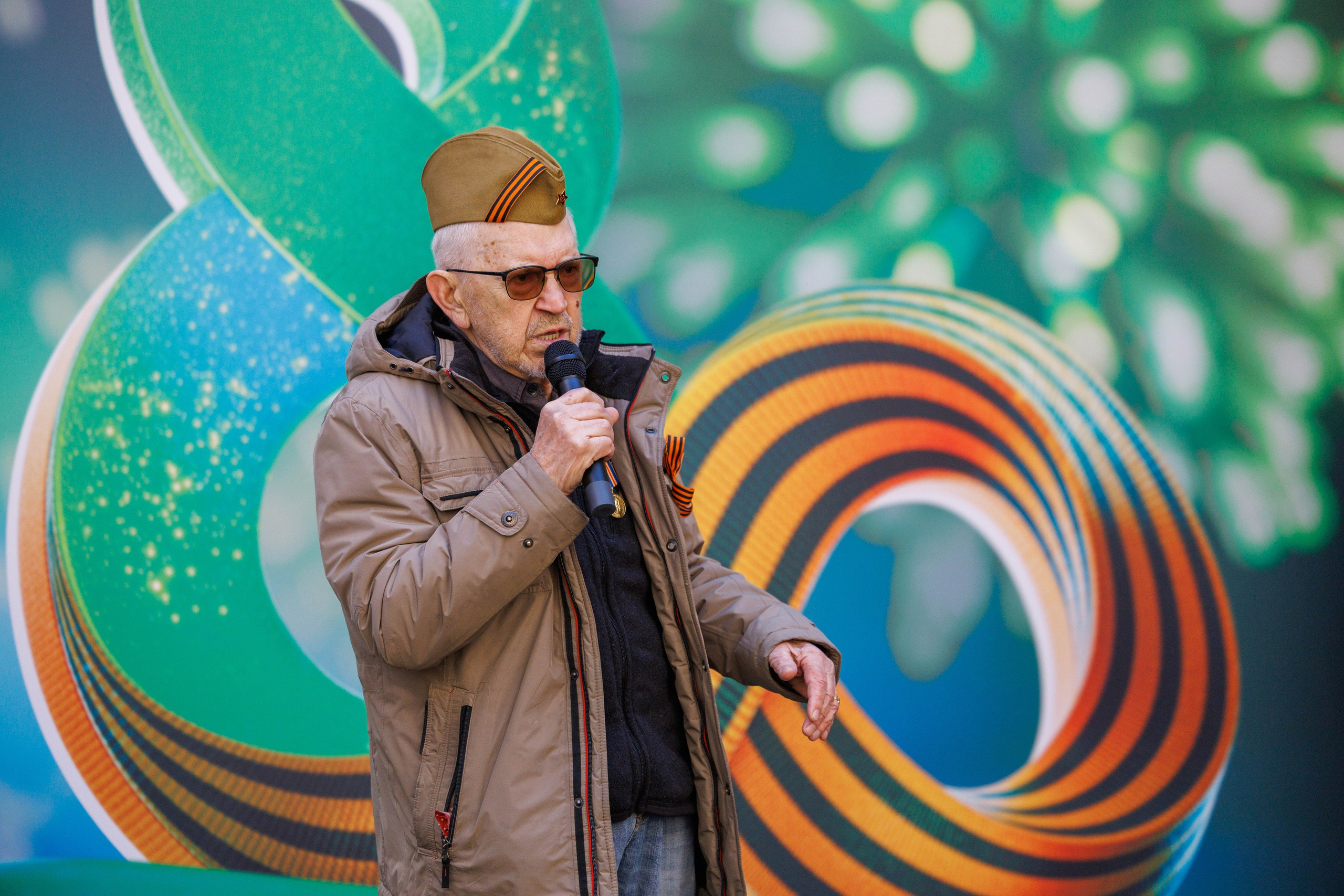 Празднование 9 МАЯ в одном Питерском дворе