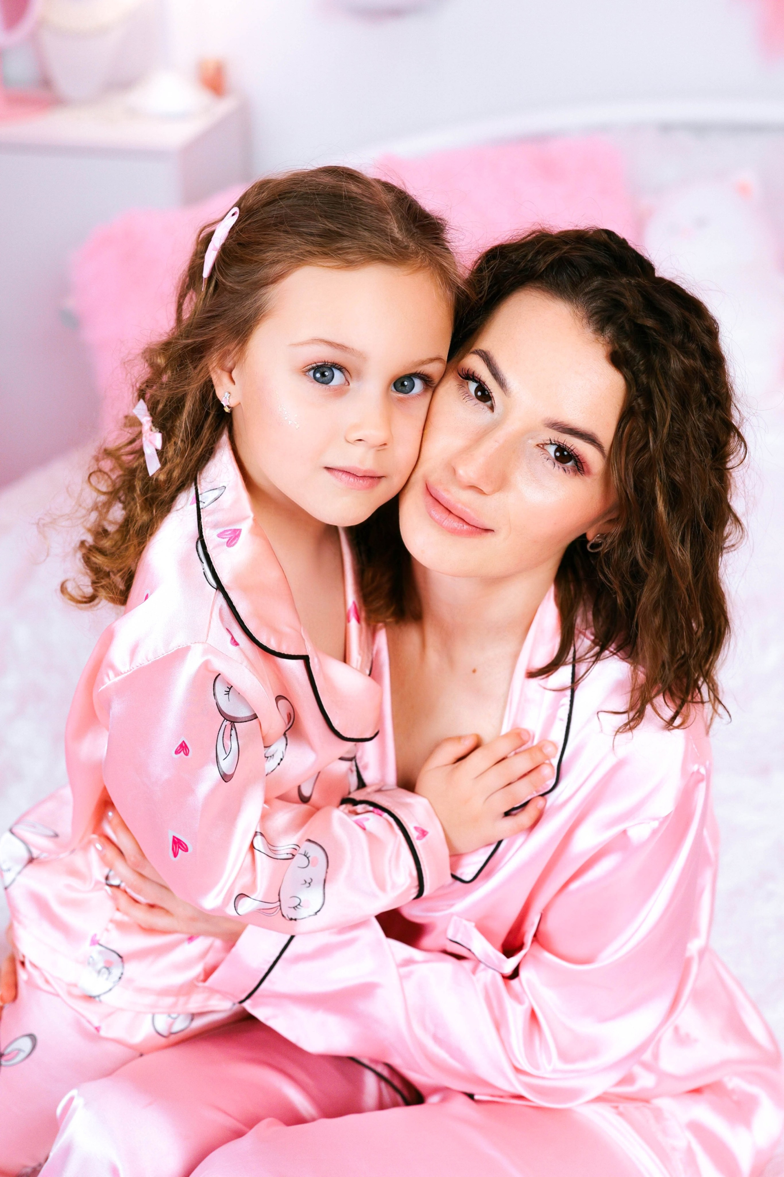 РОЗОВАЯ КОМНАТА