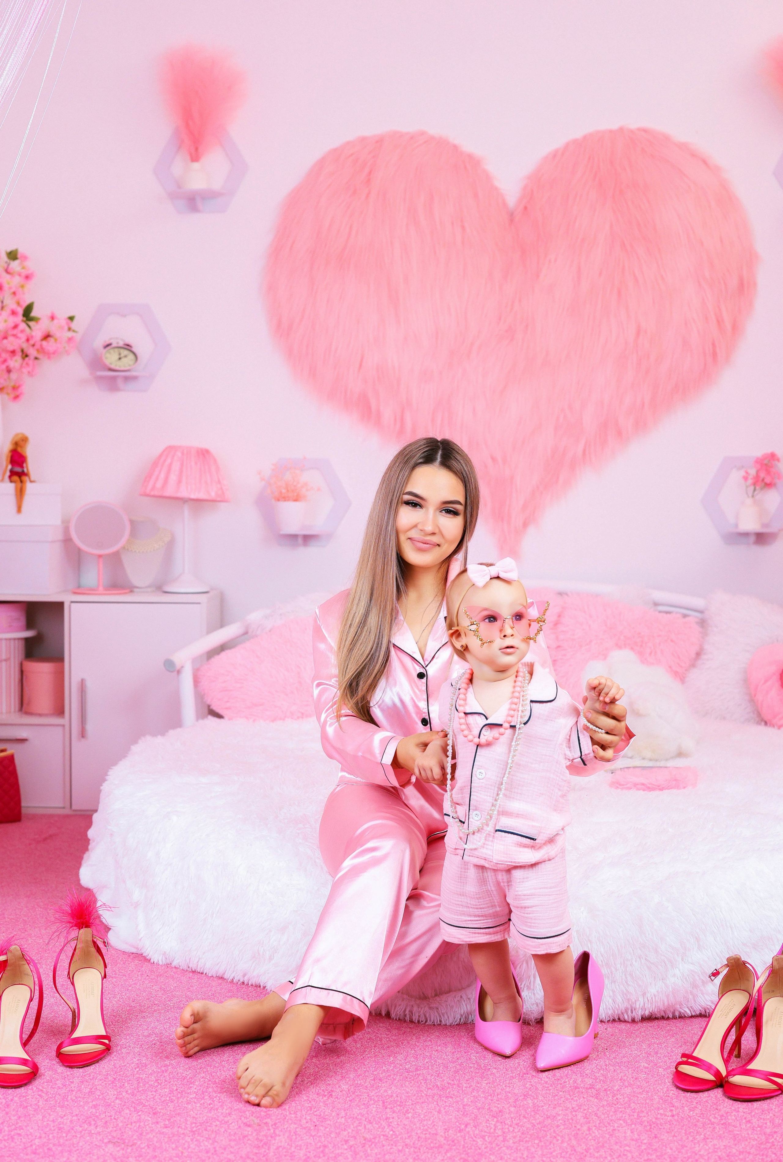 РОЗОВАЯ КОМНАТА