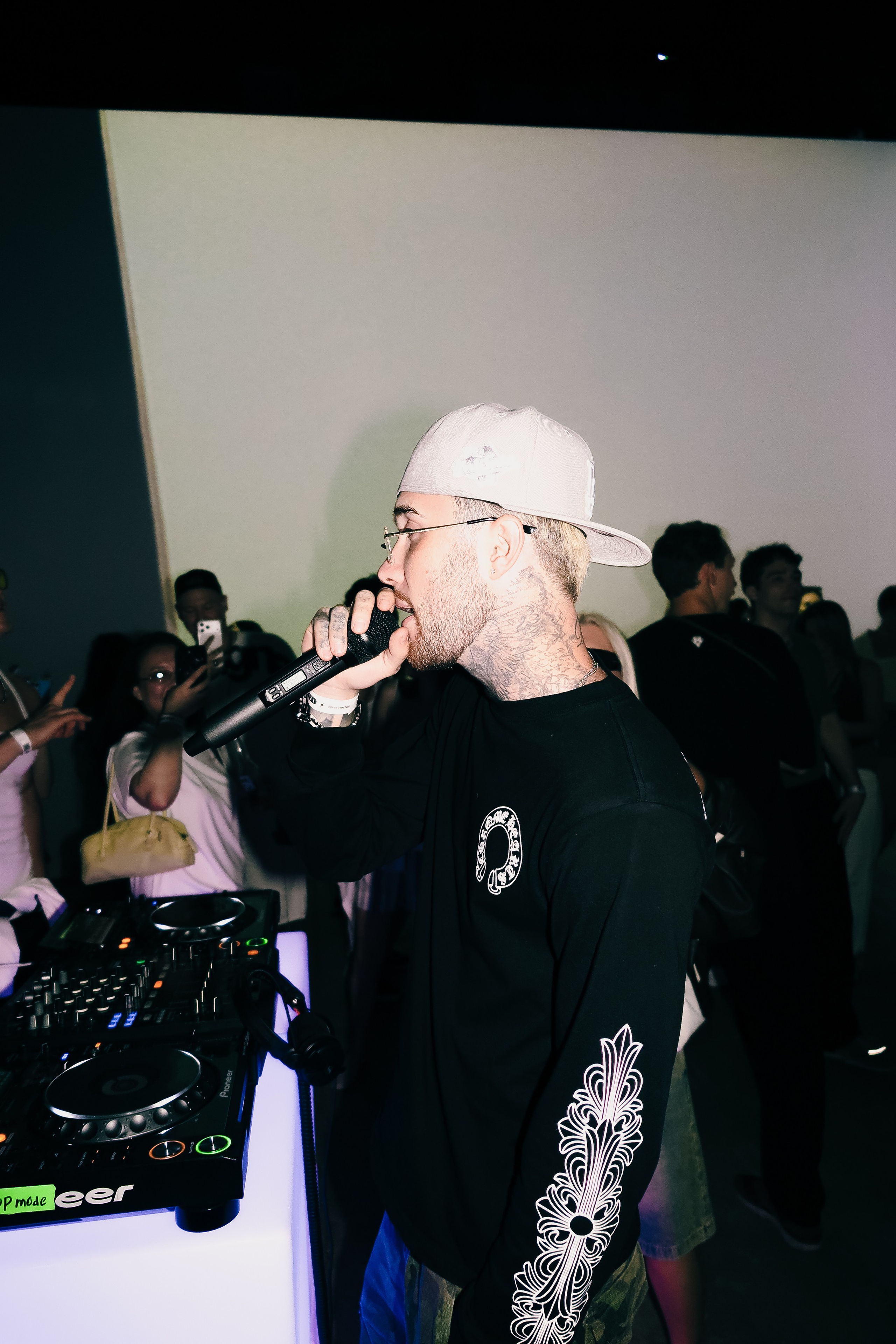 Bieberchella ph by @rusagee / at Внутри. TENZO | Креативный продюсер / Арт-директор