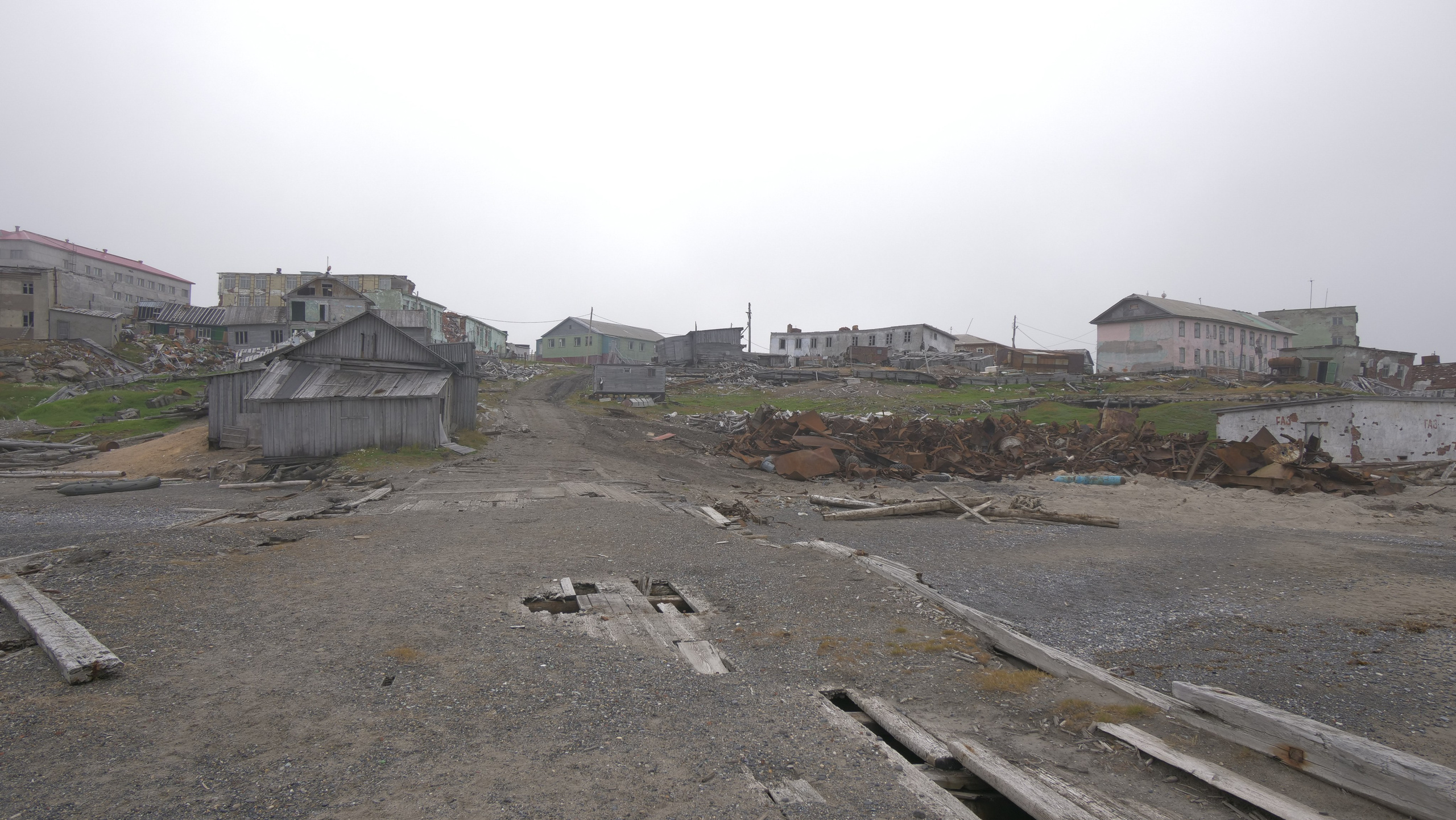 Амдерма — наука (2020 г.). Фотоальбом показывающий увлекательный мир авиации и мир медведей Андрея Иванова