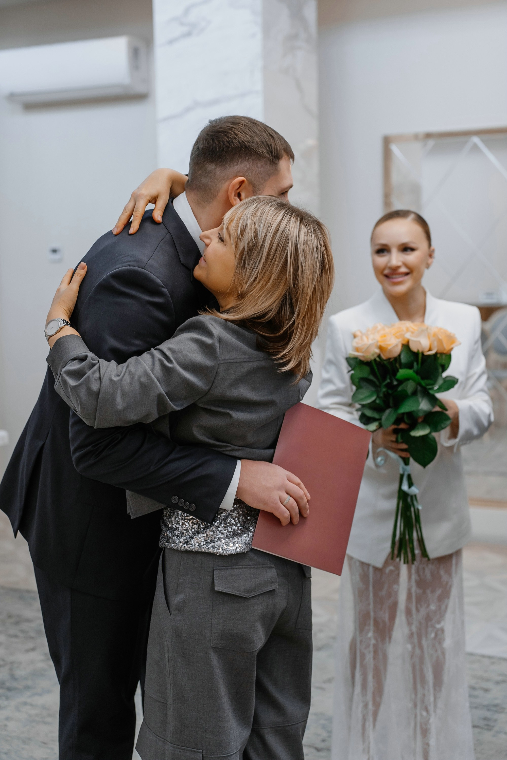 Свадебная фотосессия в Рэдиссон Блу Олимпийский. Свадебный и семейный фотограф в Москве Светлана Зоткина