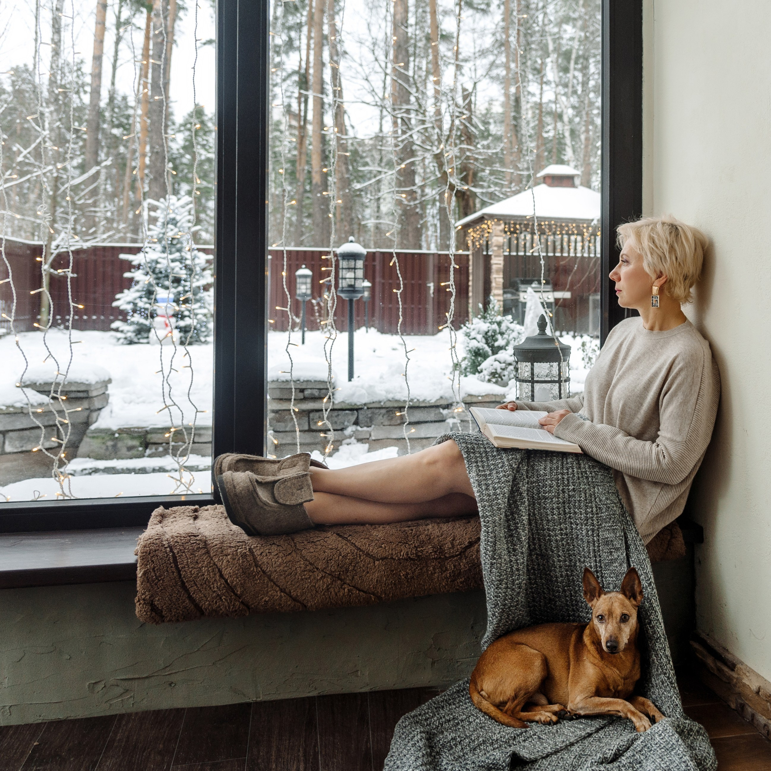 Общие увлечения на семейной фотосессии дома. Семейный фотограф в Москве Елена Снегирева