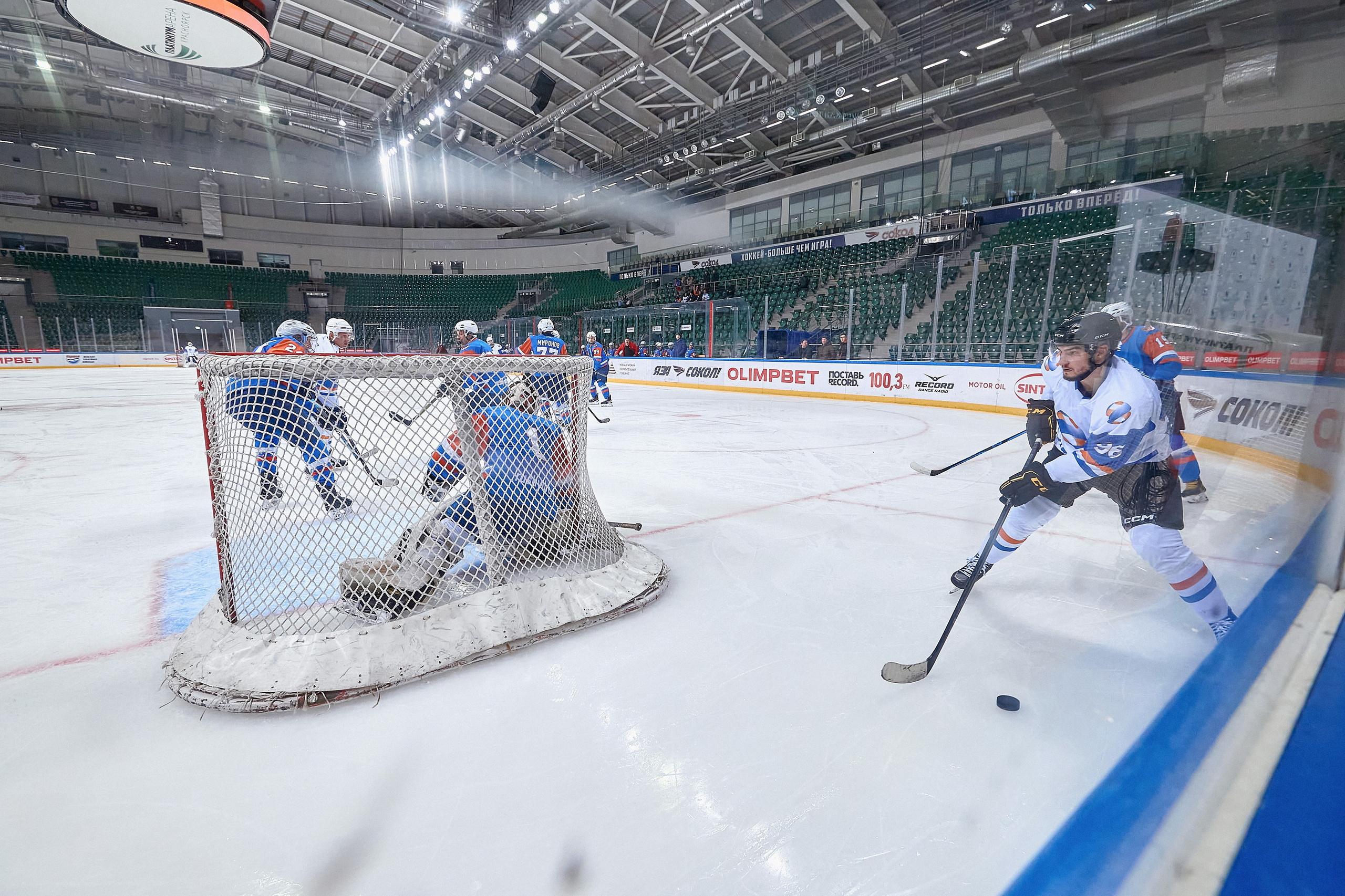 Платинум Арена — Хоккей — РусГидро. Фотограф Яковлев Роман — Красноярск