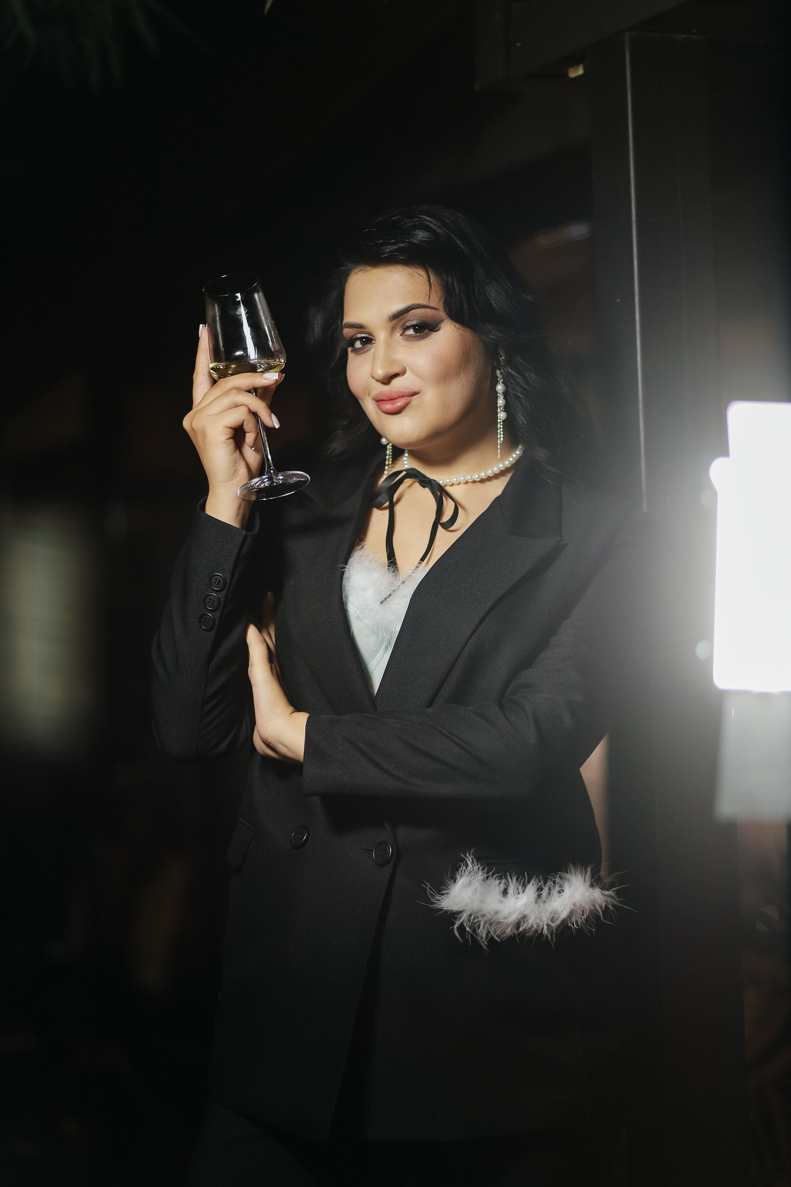 25.Диана и гости