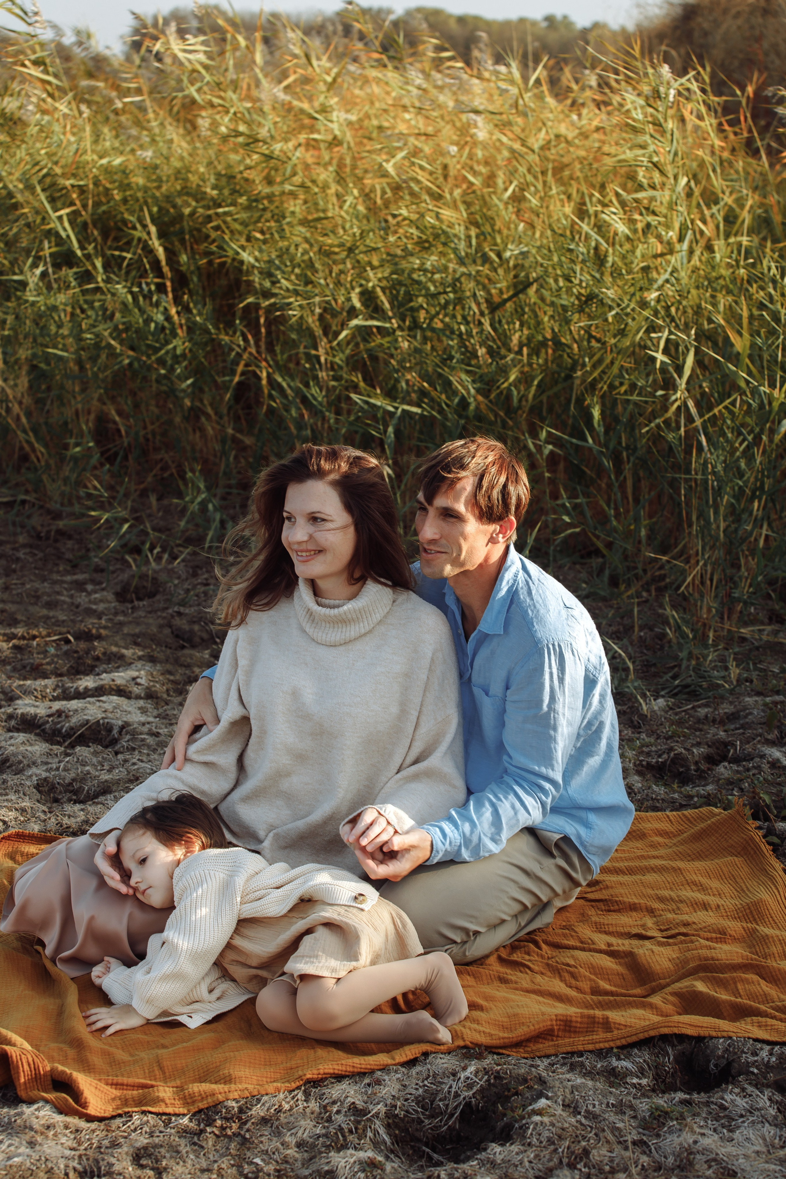 Семейная фотосессия на природе, Новопокровская. Свадебный и семейный фотограф в Краснодарском крае Мария Данилкина