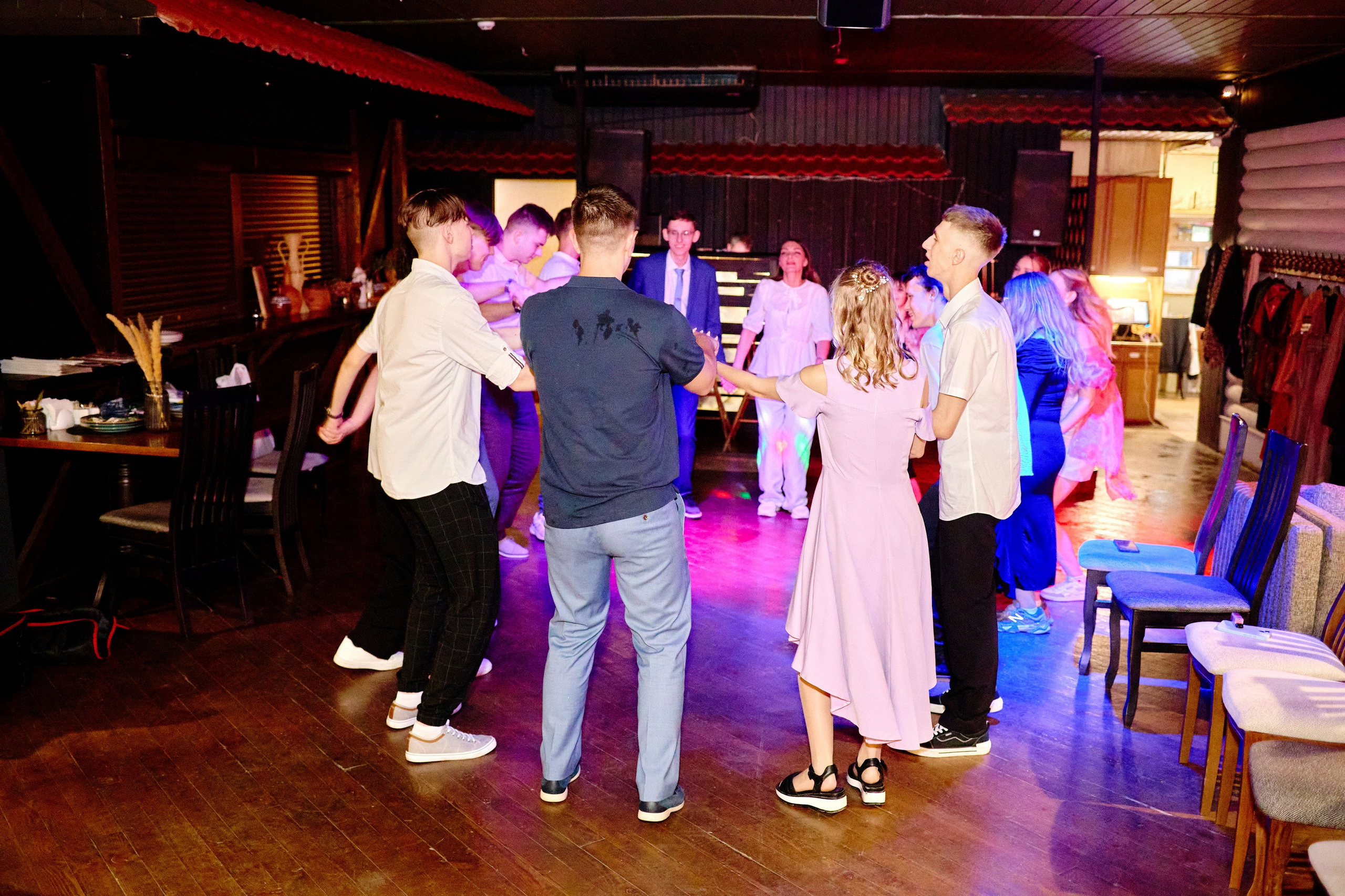 Выпускной 35 Сош. Фотограф Выпускные альбомы Таганрог Сергей Коробченко