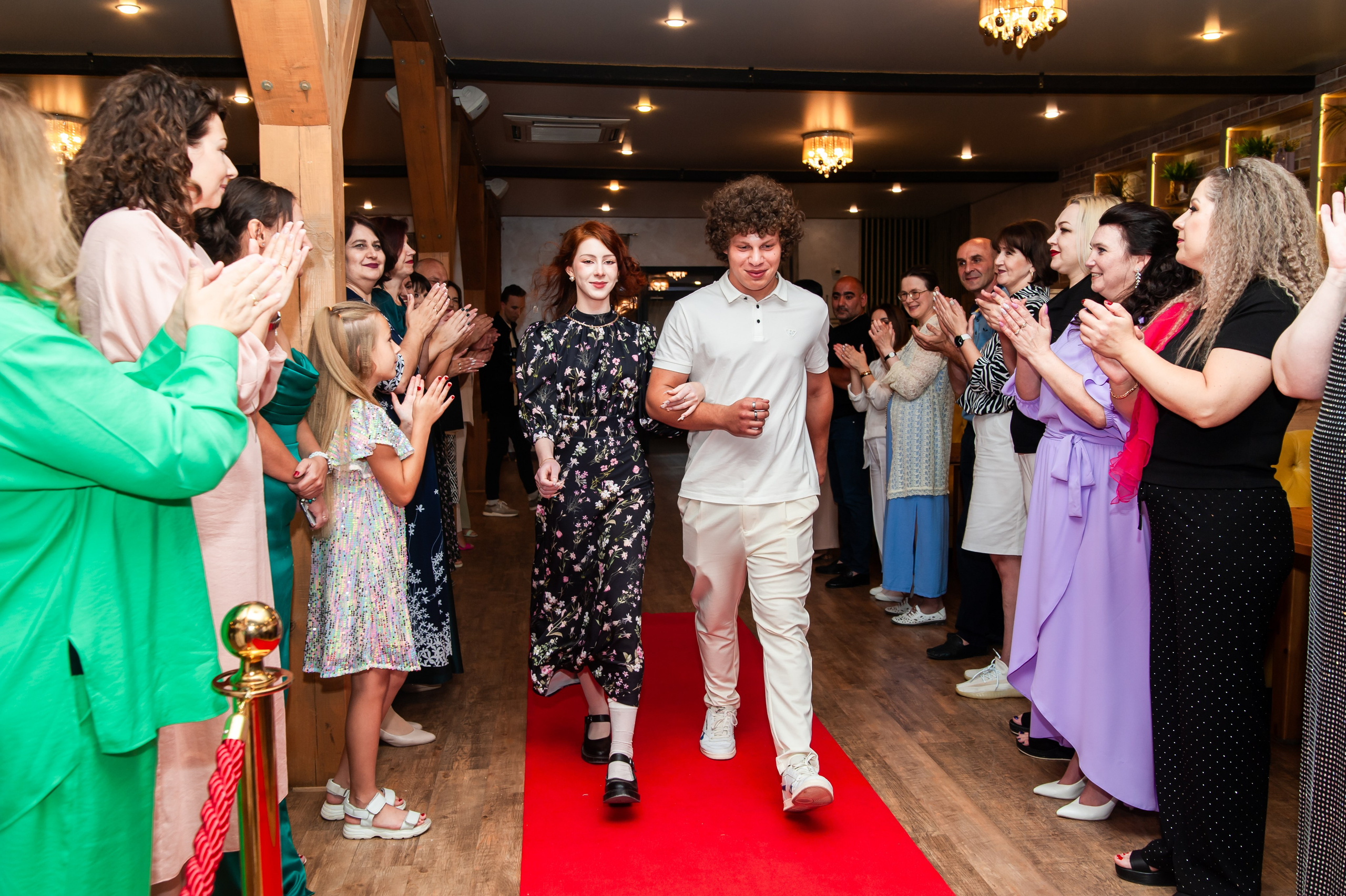 Выпускной МАОУ СОШ № 17 им. Эдуарда Есаяна. Свадебный и семейный фотограф Денис Лукьянов в Краснодаре, Краснодарском крае и Республике Крым