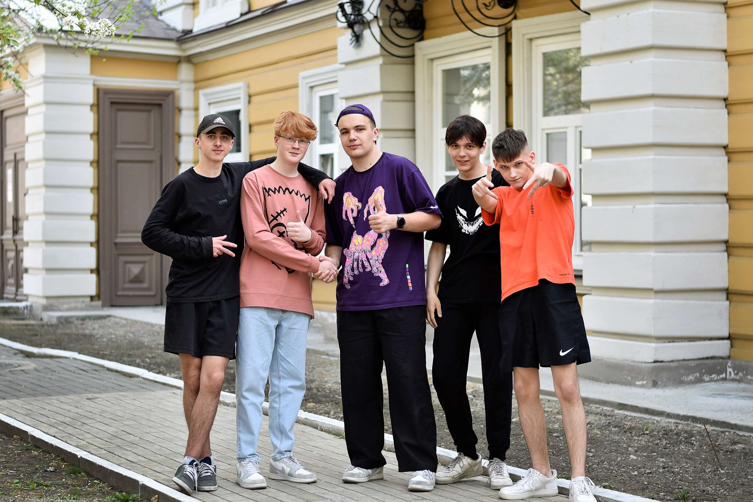 ФОТОСЕССИЯ В ПАРКЕ весна. Школьный фотограф ЛАРИСА МАТВЕЕНКО