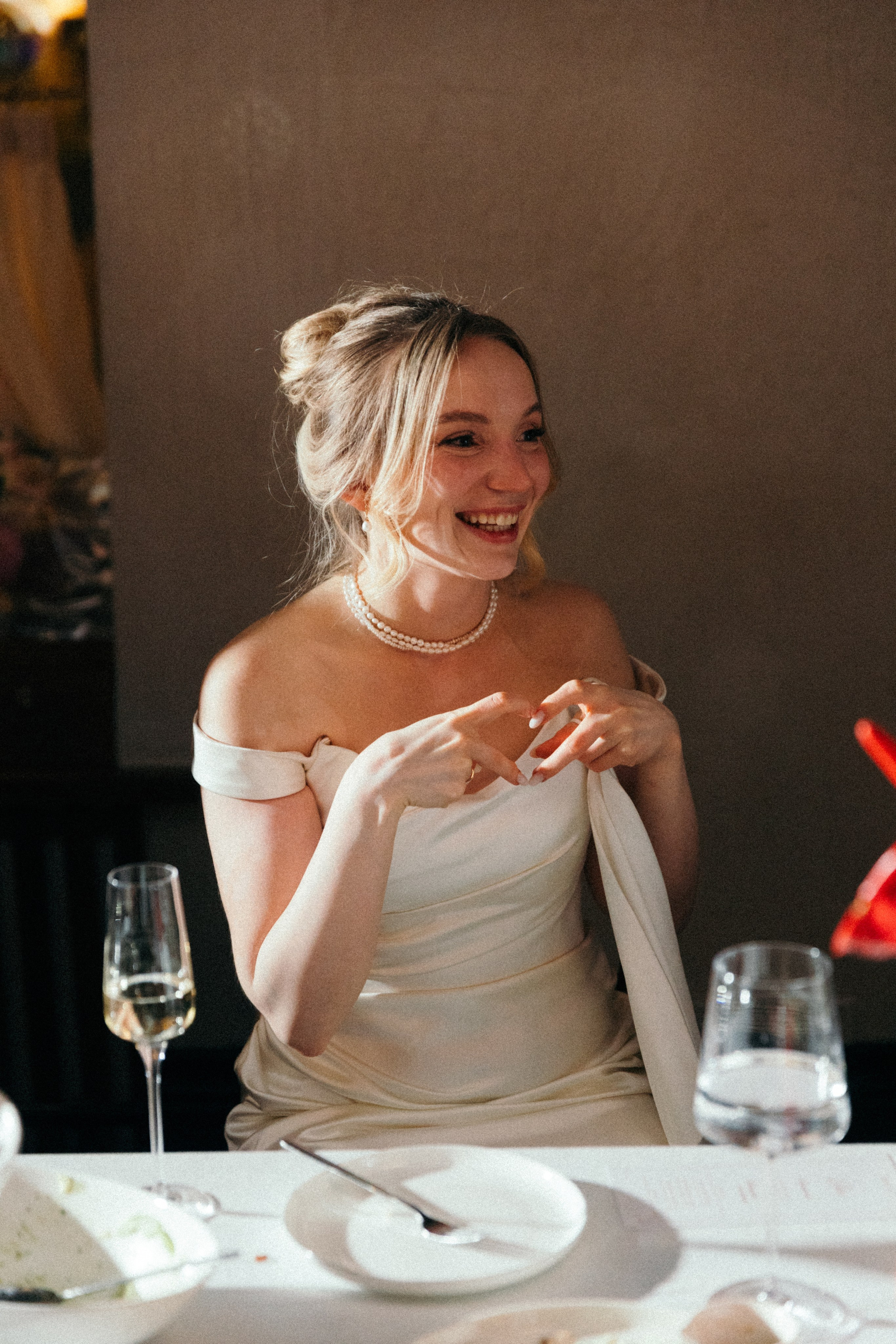 Свадьба в Питере. HELD BY LOVE. Фотограф в Астрахани Радмир Баймухамедов