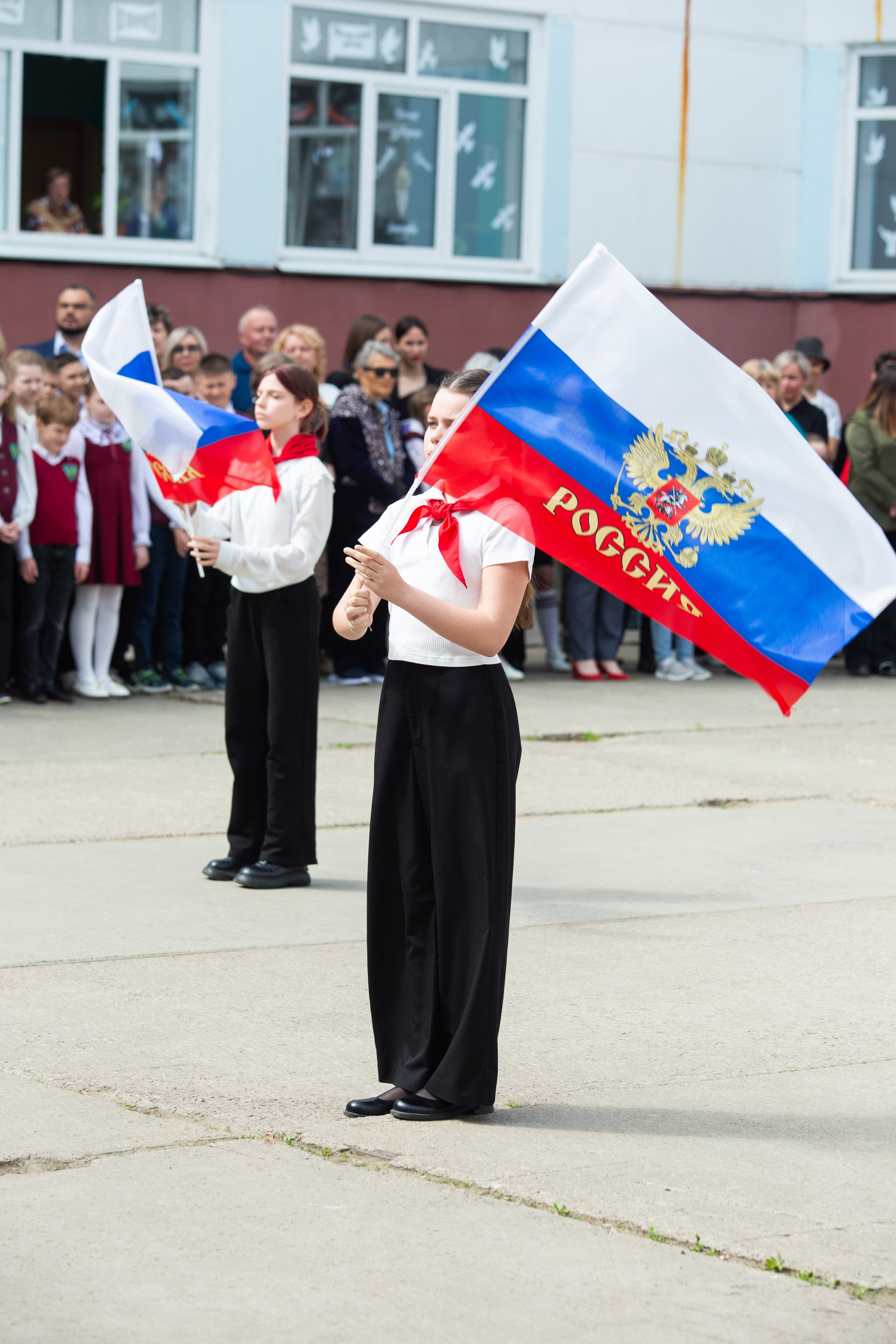 ПОСЛЕДНИЙ ЗВОНОК 2025 9 ШКОЛА Г. МЦЕНСК. Профессиональный фотограф в Мценске и Орловской области