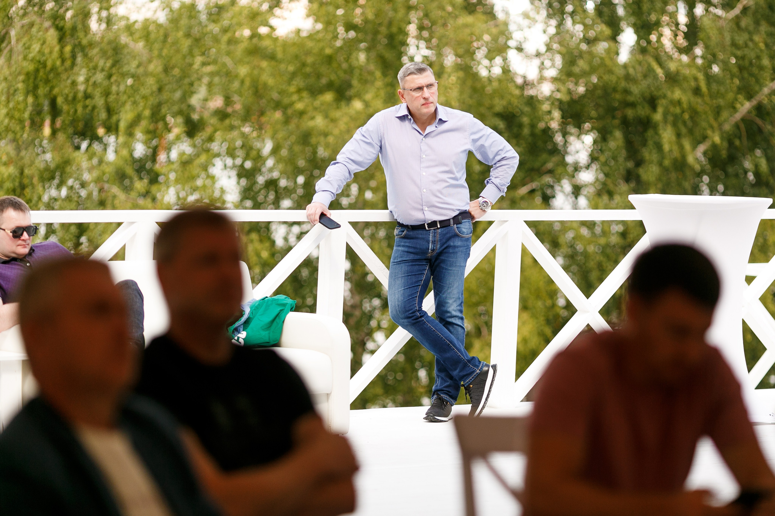 Выездной коучинг на берегу Строгинской поймы. Репортажный фотограф Борис Геер