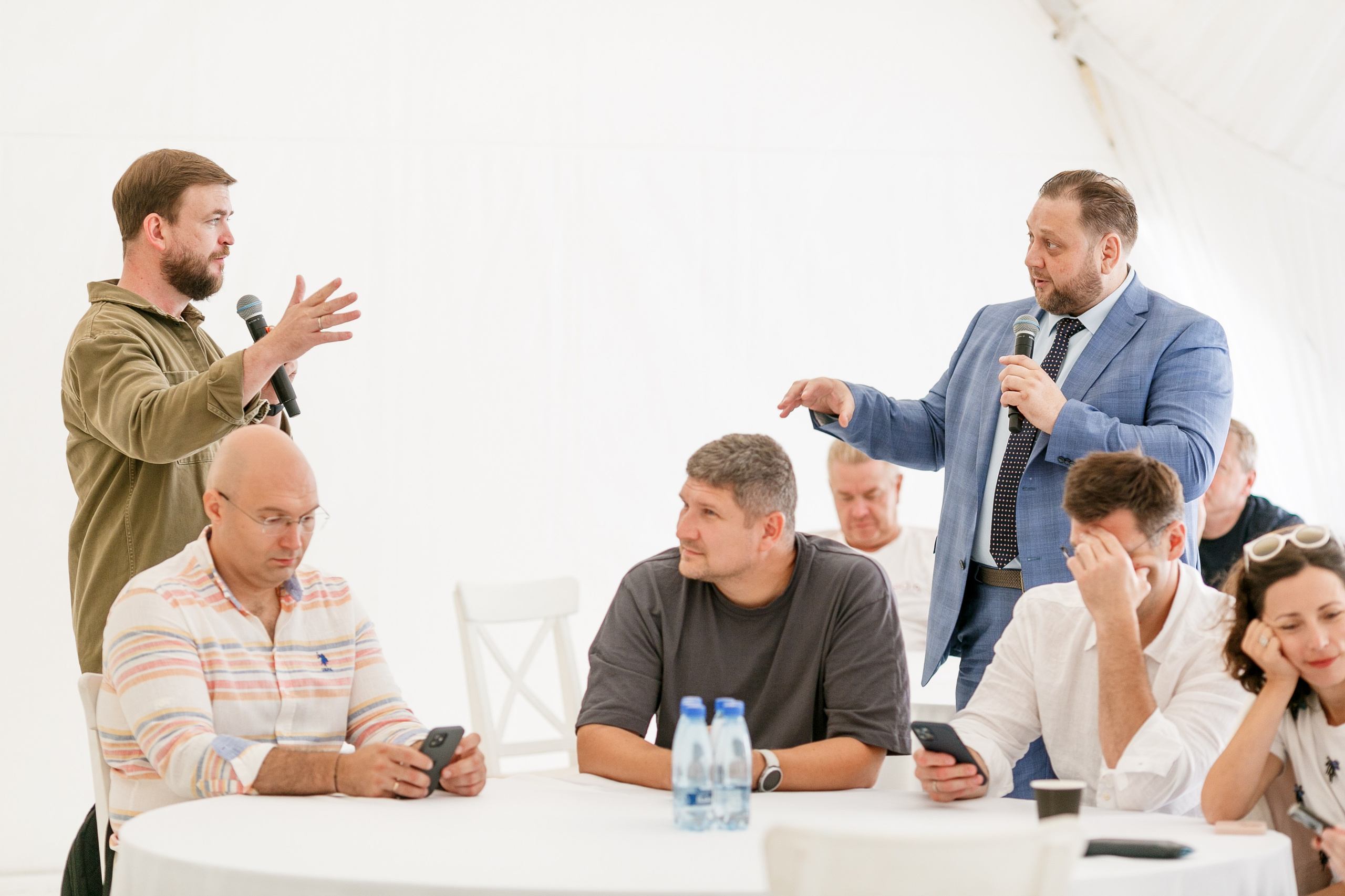 Выездной коучинг на берегу Строгинской поймы. Репортажный фотограф Борис Геер