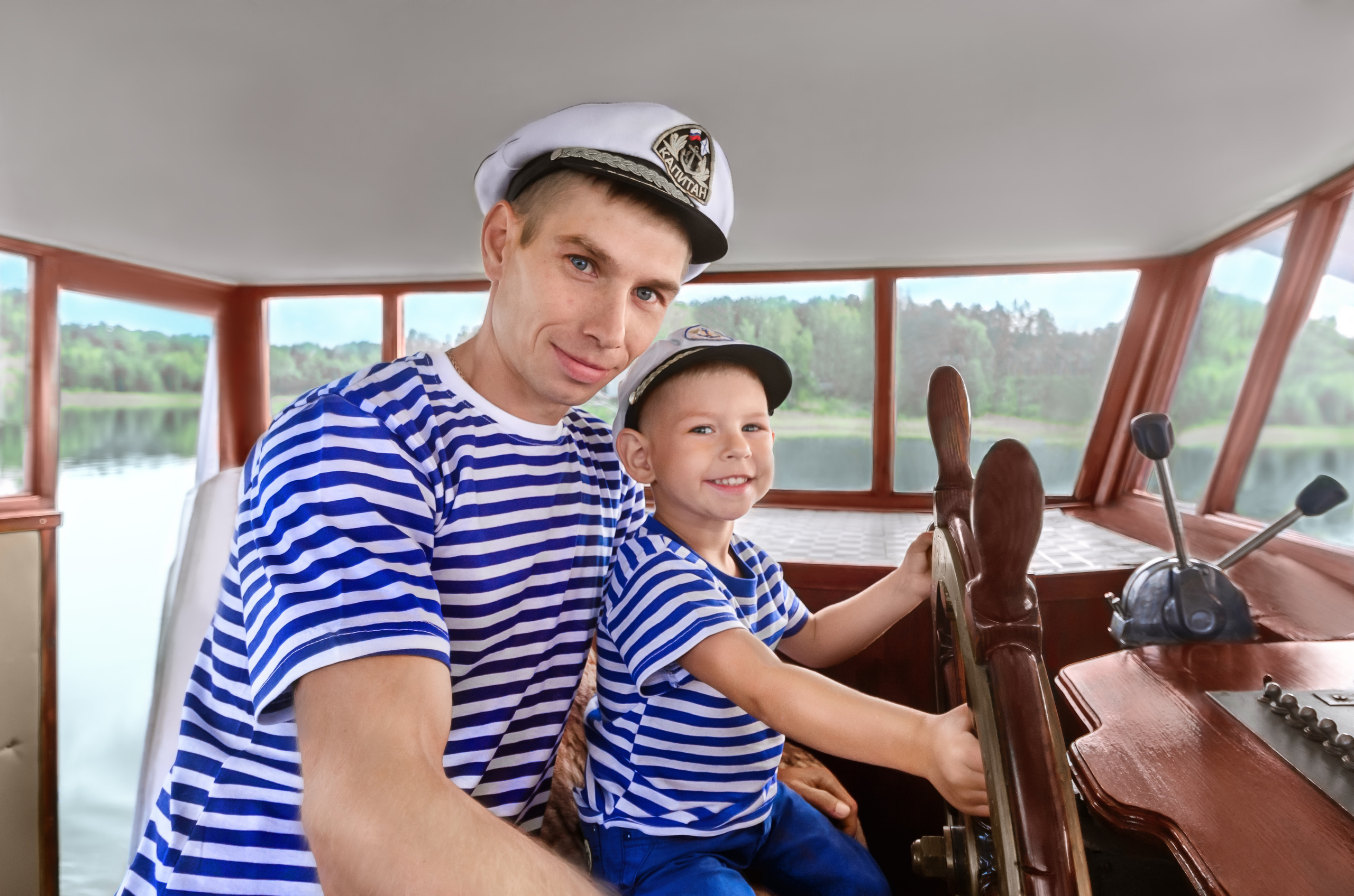 Фотосессия на природе с ребёнком, на корабле. Фотографы для фотосессий в Новосибирске