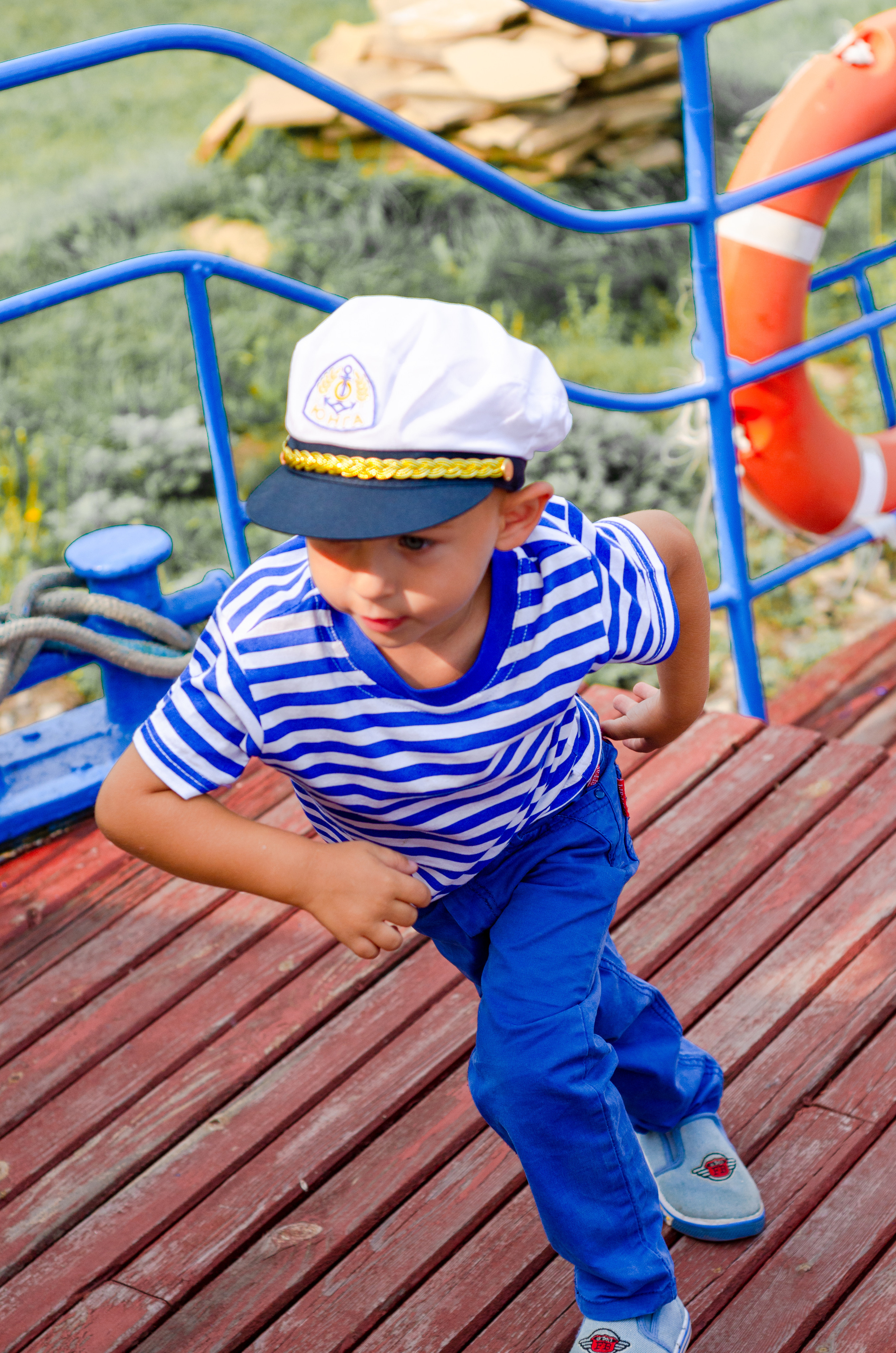 Фотосессия на природе с ребёнком, на корабле. Фотографы для фотосессий в Новосибирске