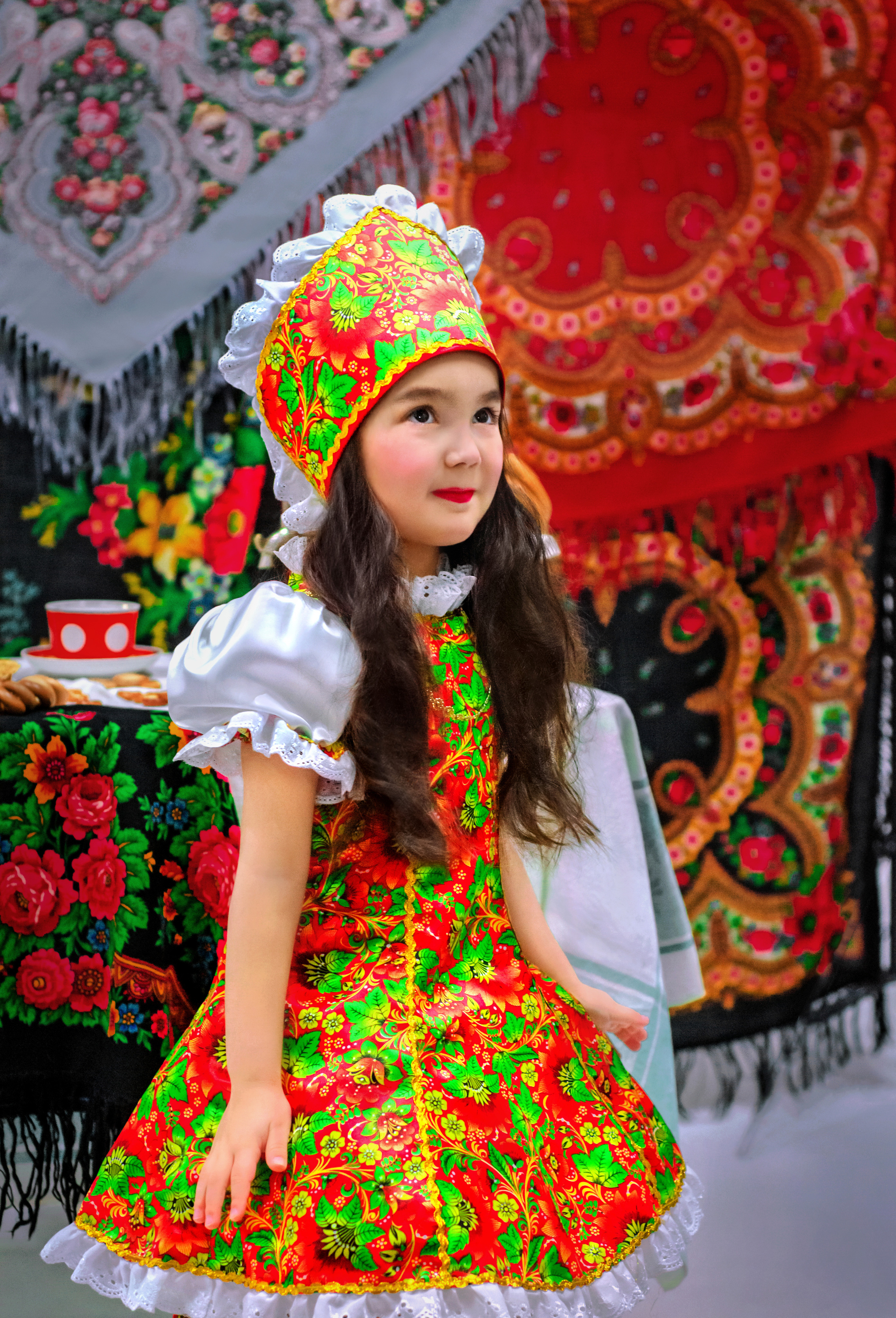 Яркая фотосессия детей в честь масленицы. Фотографы для фотосессий в Новосибирске