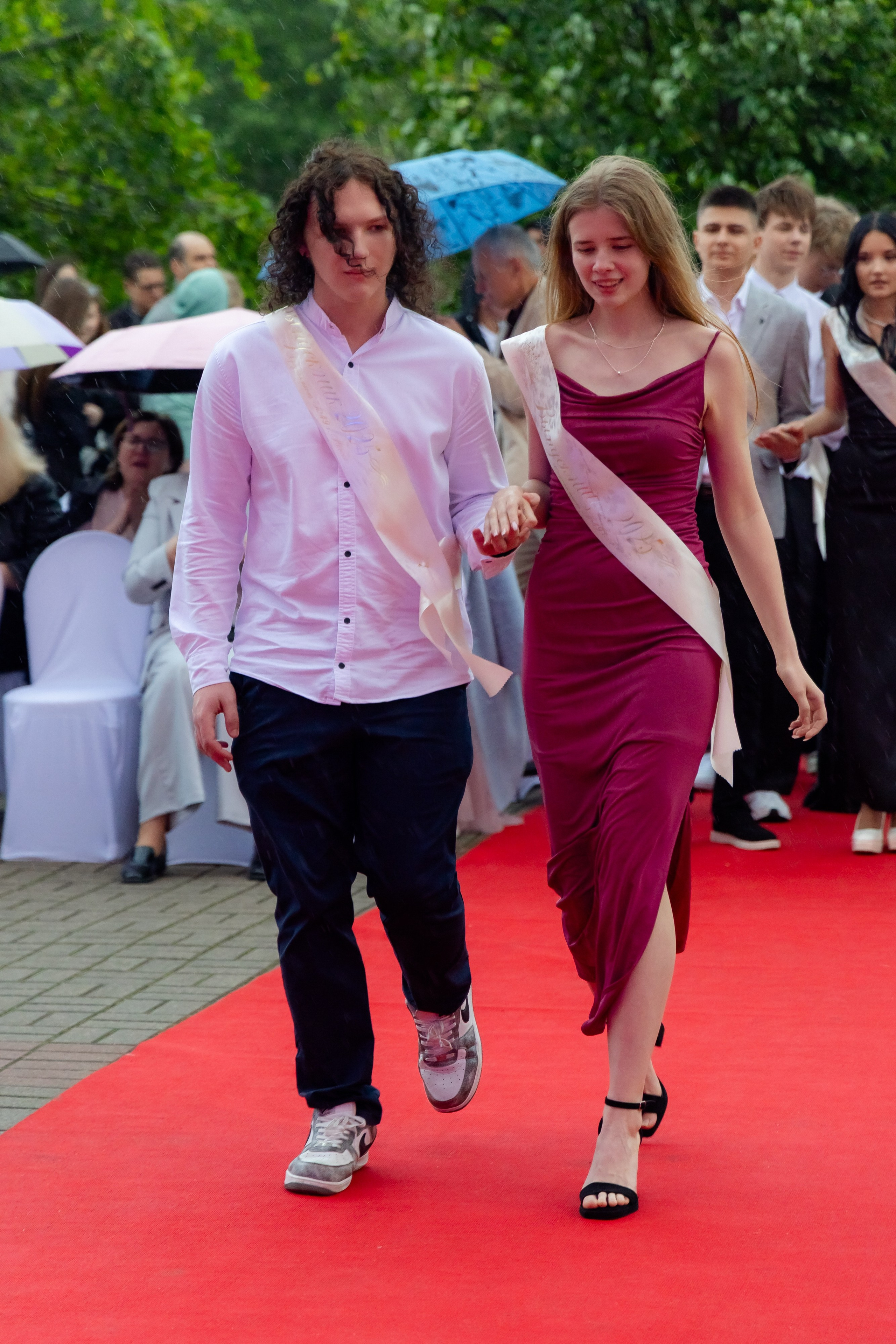 Школьный выпускной 2025 год в Минске, Беларуси. Свадебный фотограф в Минске/Беларуси Сергей Спиридонов