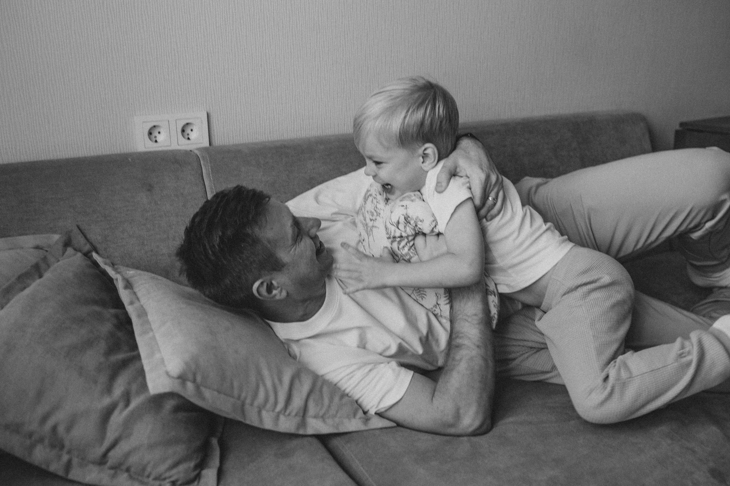 Катя, Денис и малыши. Семейный и домашний фотограф в Москве и МО Королева Валерия