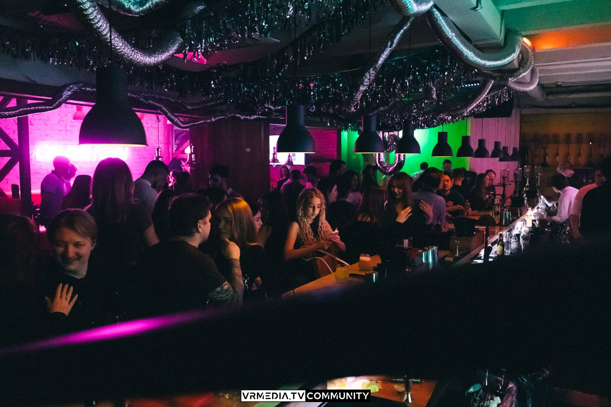 Бар «Cosmo»: Прощальная вечеринка