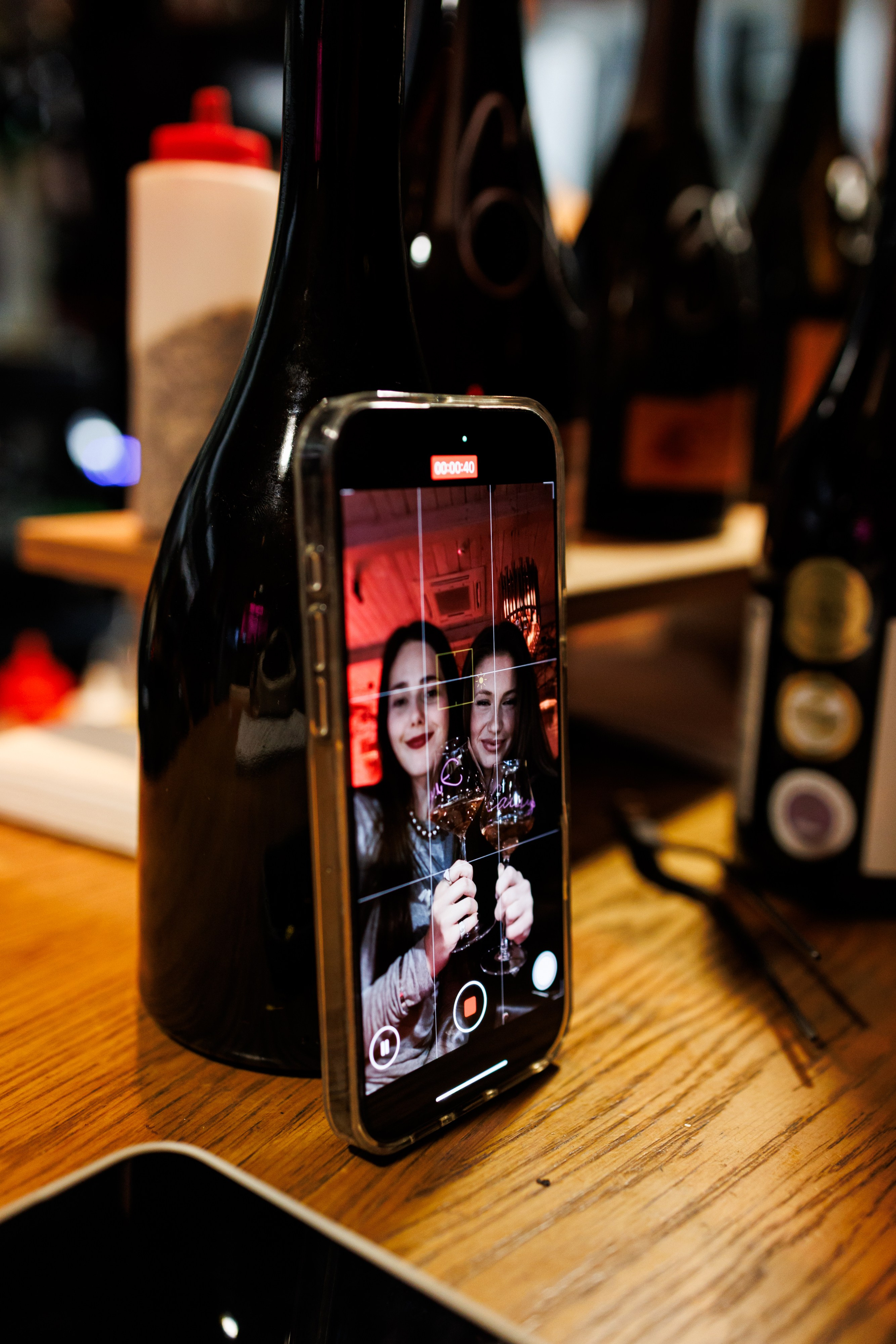 День рождения винного бара Оптимист. Https://andreysolodov.ru