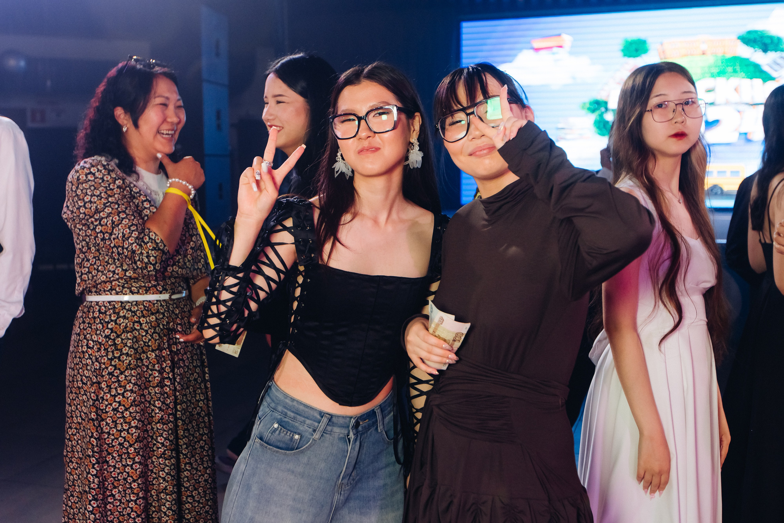 Выпускной вечер. 49 школа. Баран на корове. Свадебный и семейный фотограф в Улан-Удэ