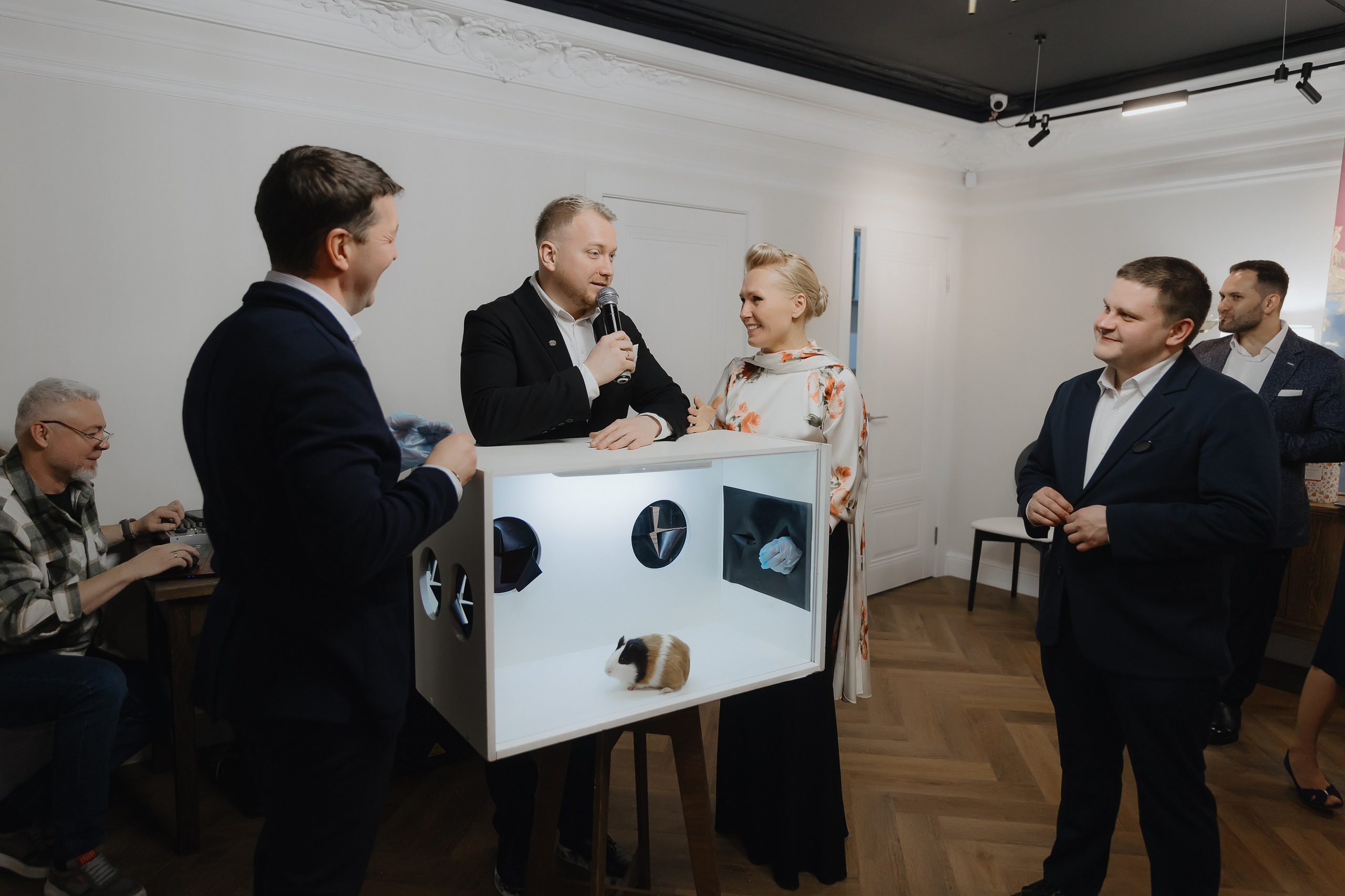 Открытие нового пространства интерьерного салона L. DECO в феврале 2025. L. Deco интерьерный салон. Краски/обои/лепной декор