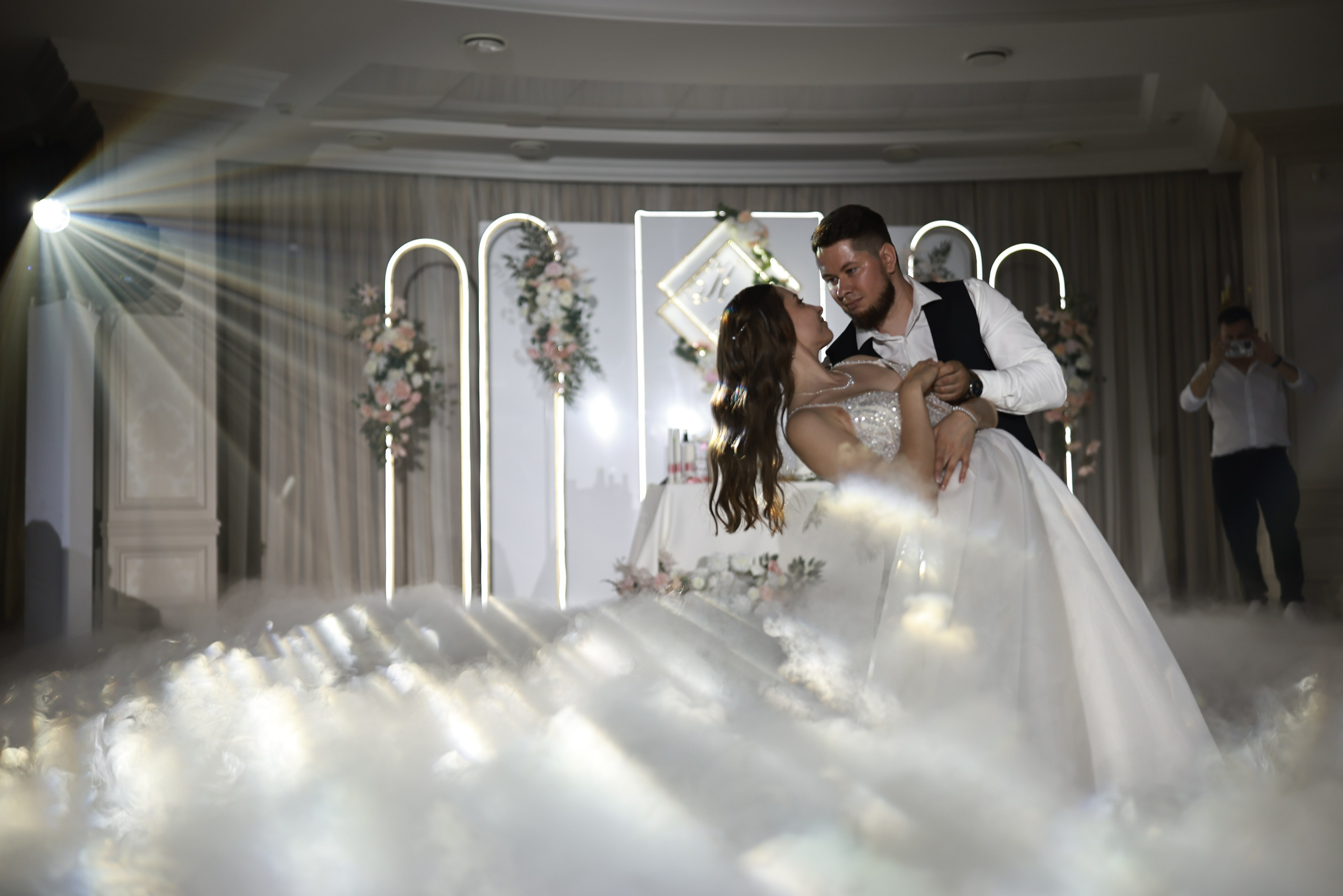 Н и В. Фотограф Олег Сотник