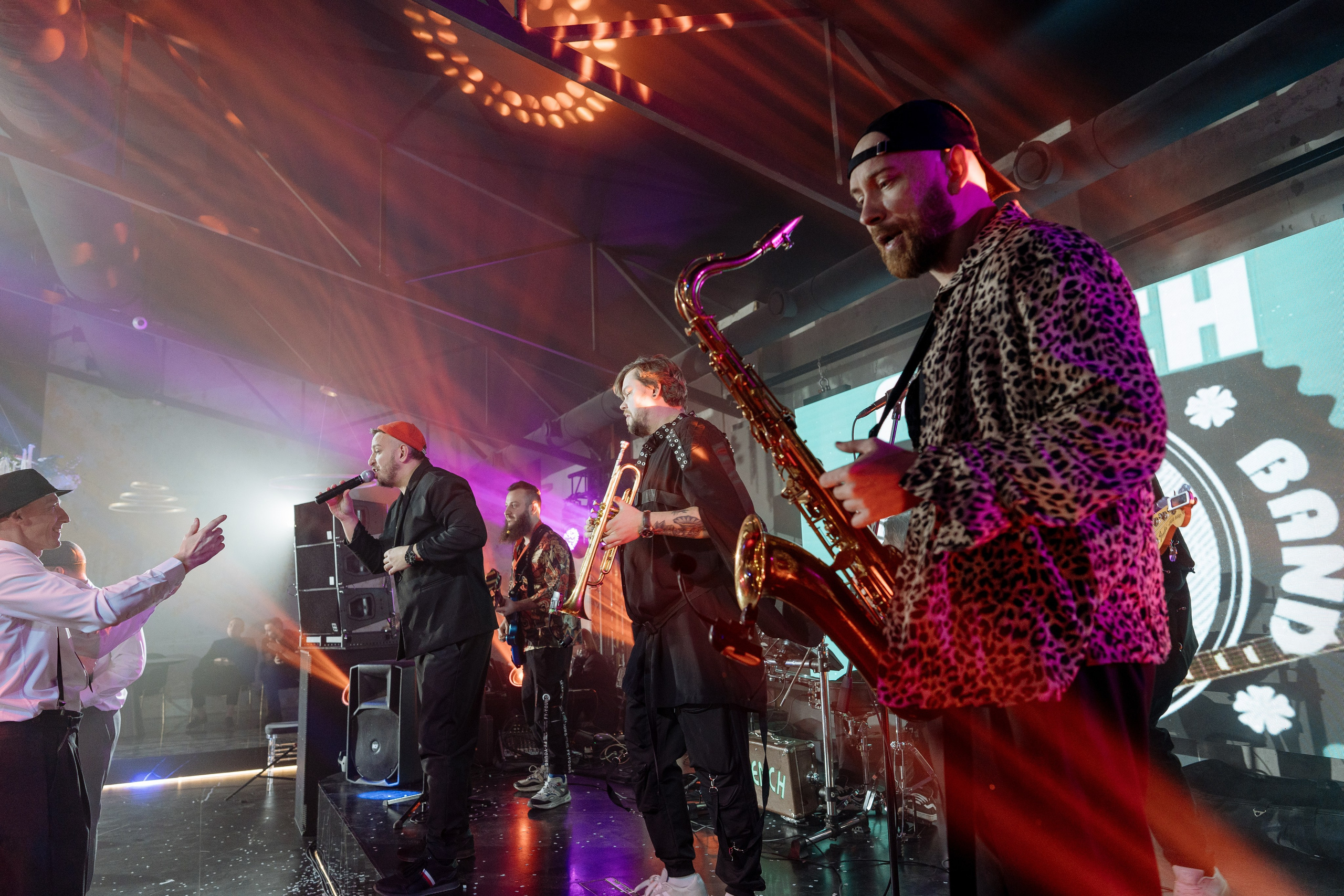 Альбион Тур