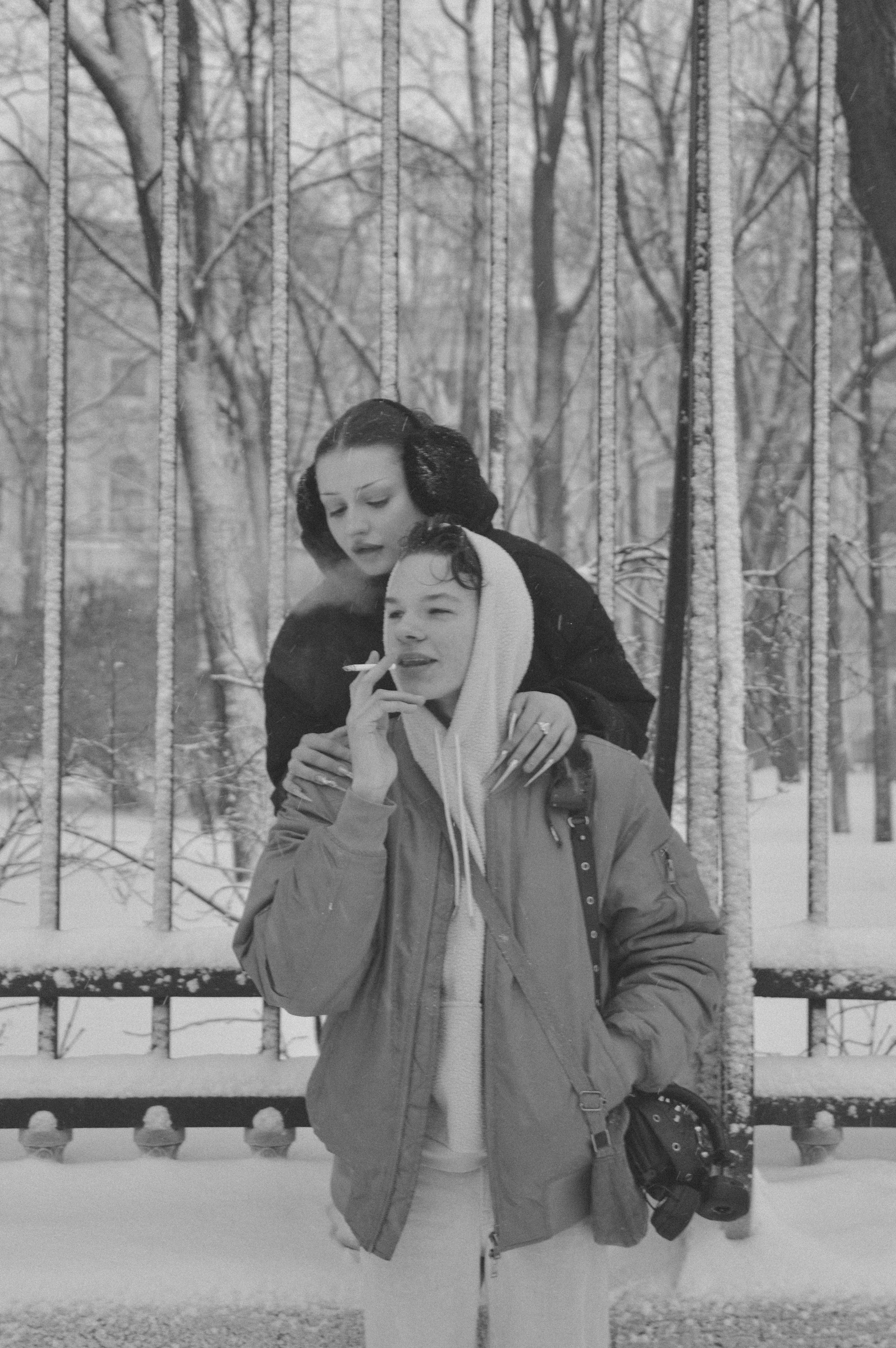 Под снегом. Питерский фотограф