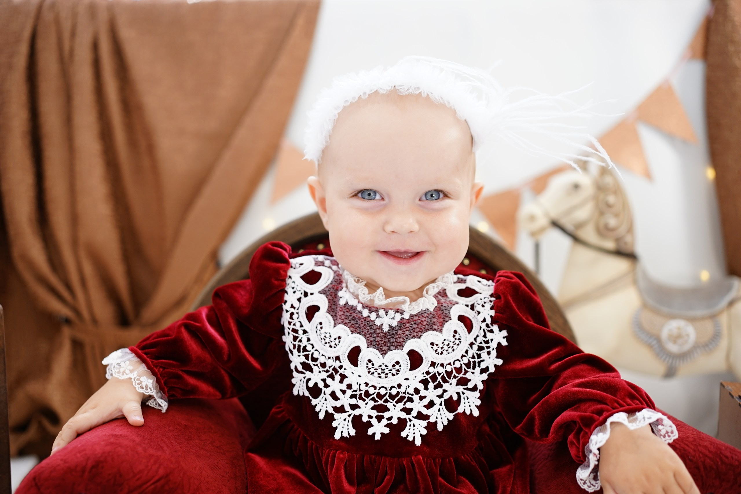 Бордовая зона. Детская Фотостудия ГОДОВАСИКИ в Санкт-Петербурге фотосесия на годик