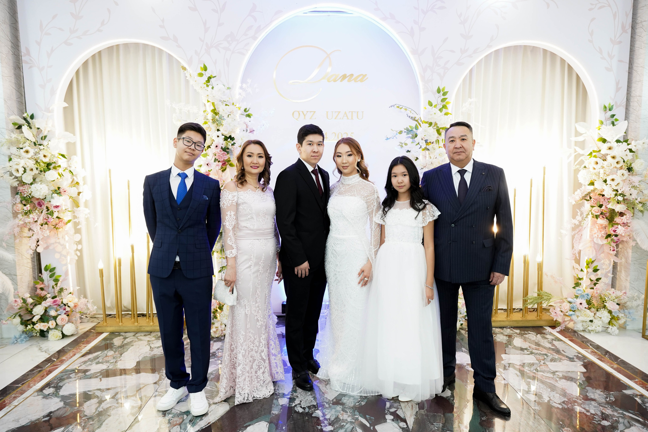 Dana uzatu. Фотограф Ернар Ержанов