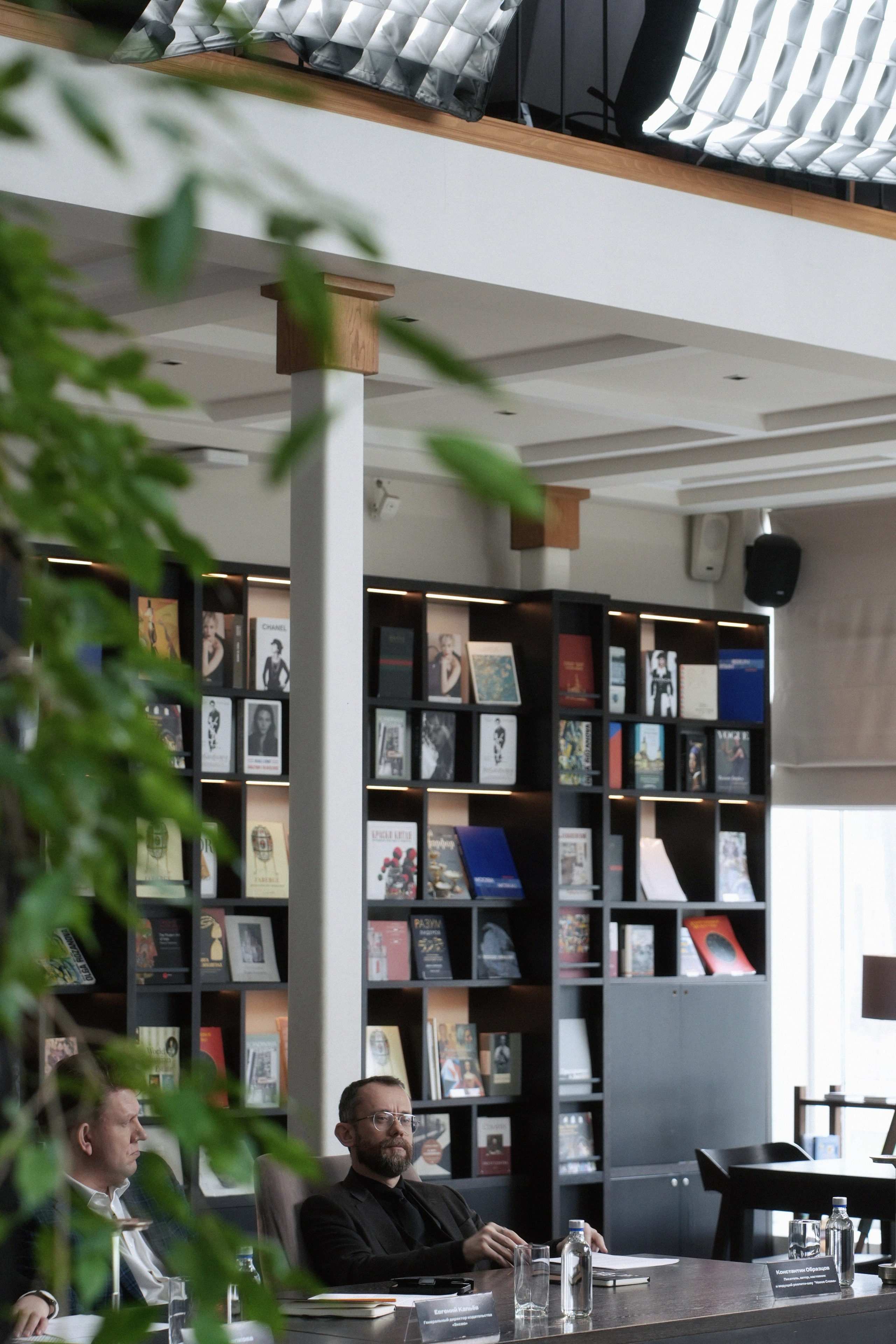 НОВОЕ СЛОВО. ANNA — PHOTOGRAPHER