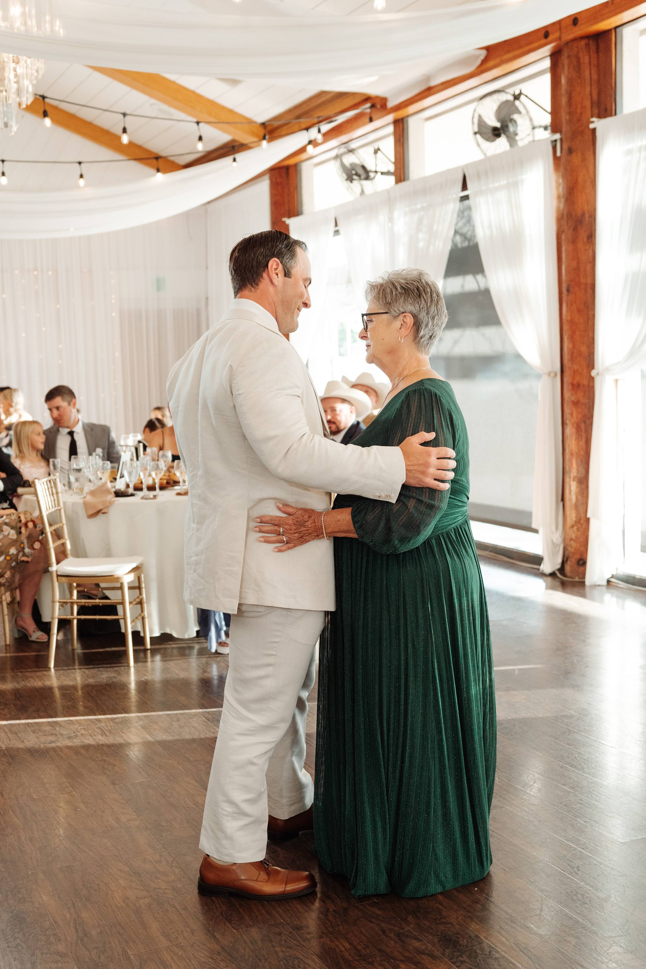 2025-08-16_BryanAmber. Ретушер Зенькевич Света