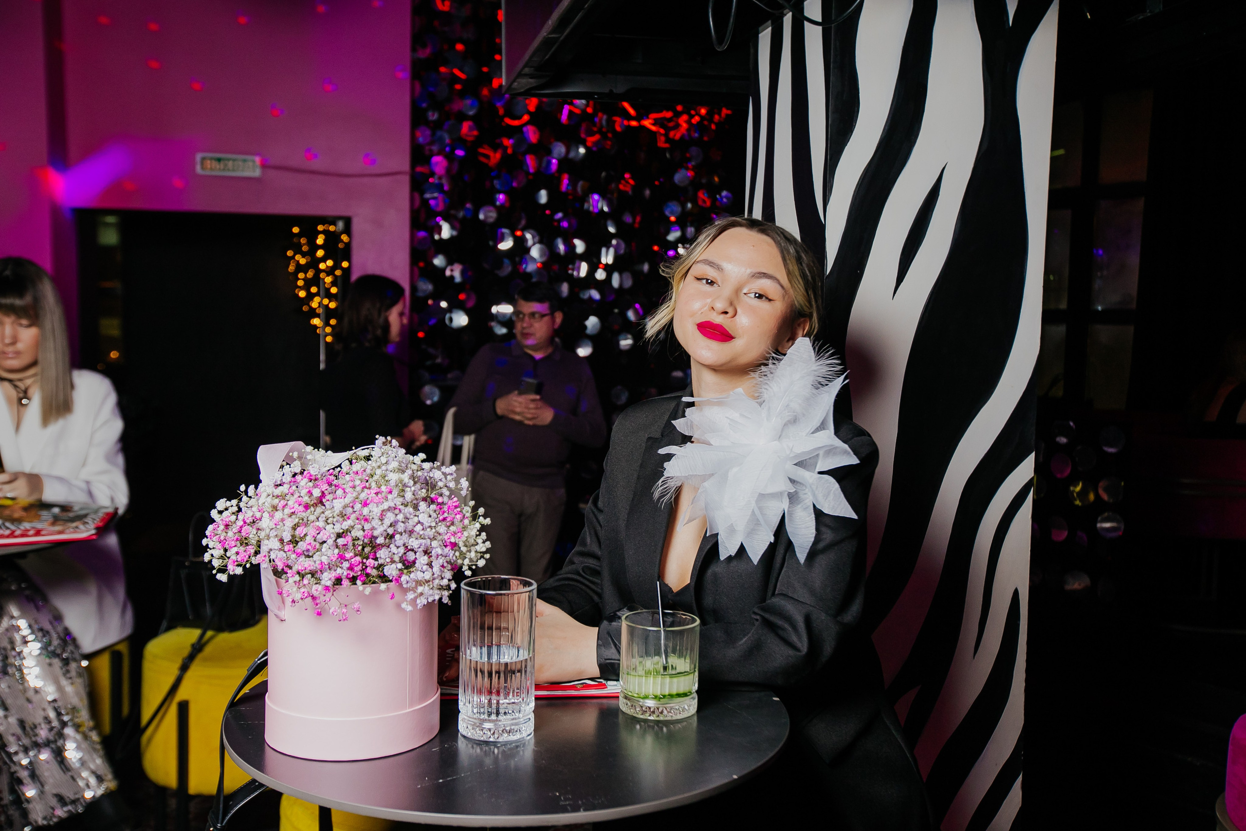 БАР МОЛОДОСТЬ. Репортажный и портретный фотограф в Екатеринбурге Гизатуллин Марат