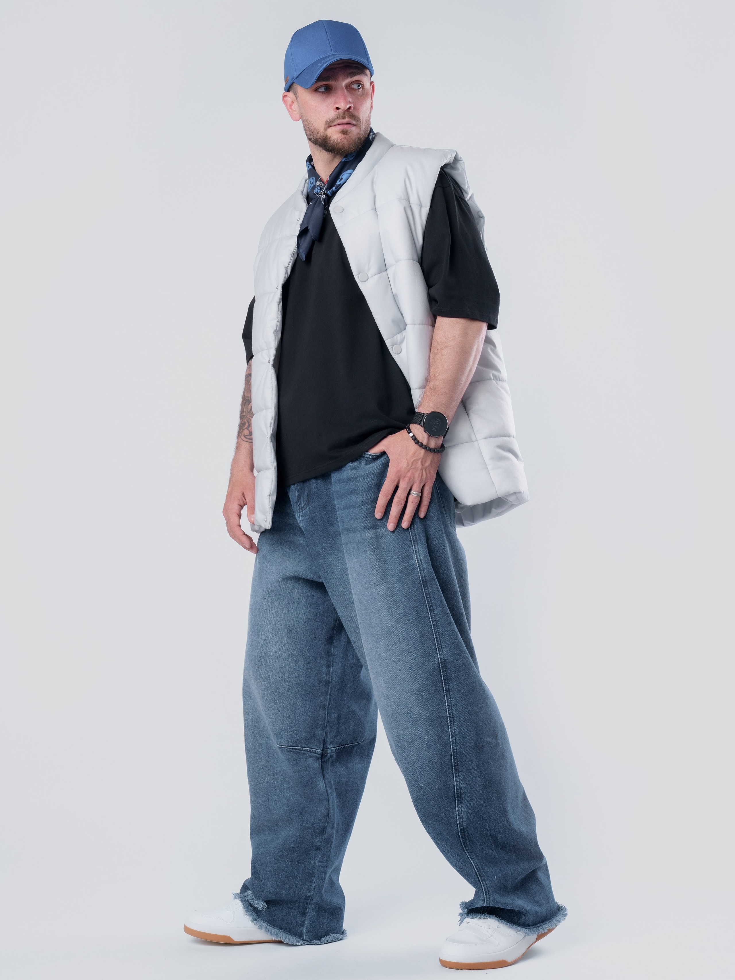 Футболки мужские. KED Production — продакшн из СПб. Создаём фото, видео и контент, который помогает брендам и селлерам продавать больше