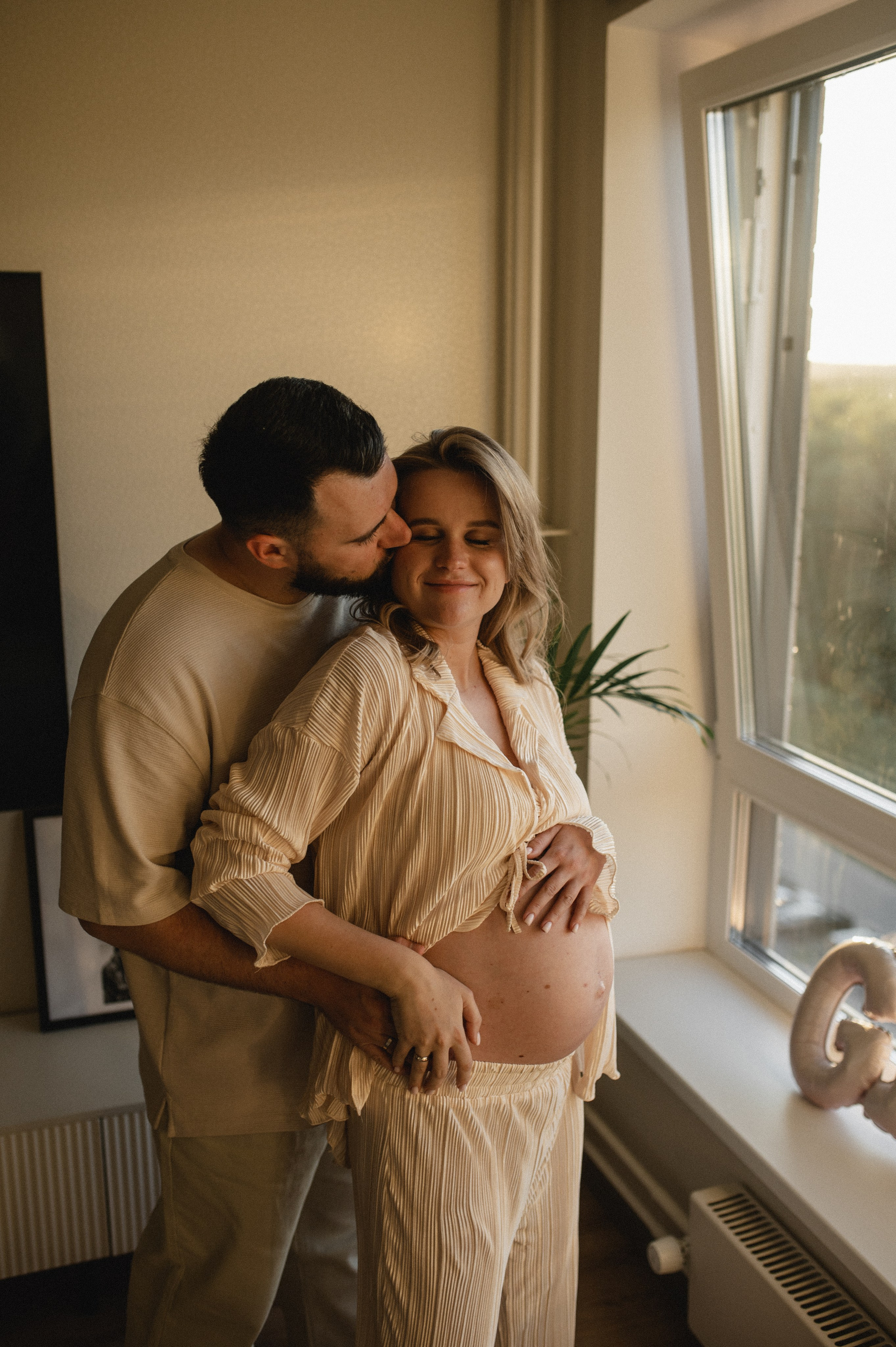 Домашняя фотосессия беременности. Семейная фотосессия Бутово Москва фотограф Алина Морщагина