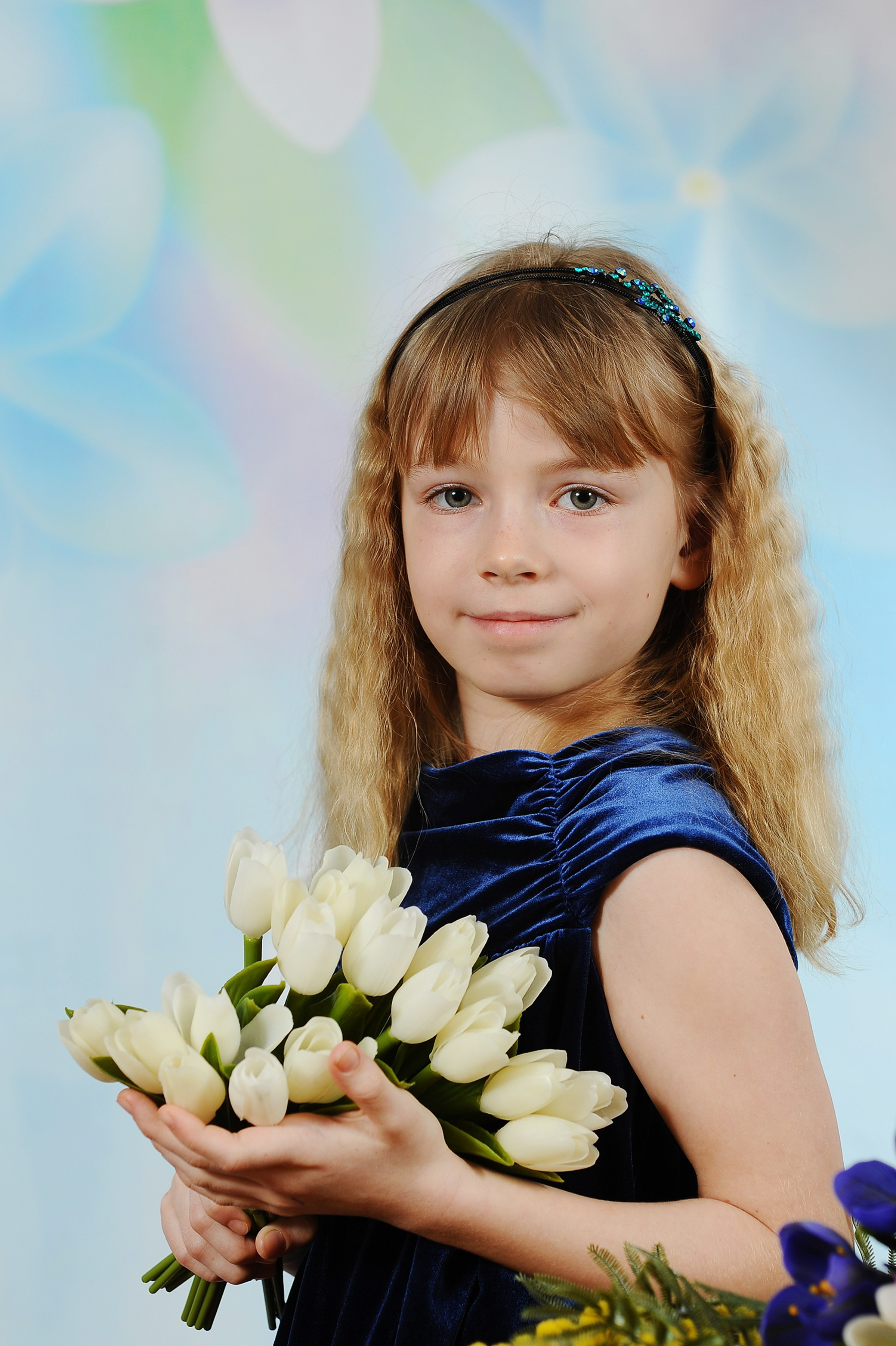 Весенние цветы 25. Детский портрет