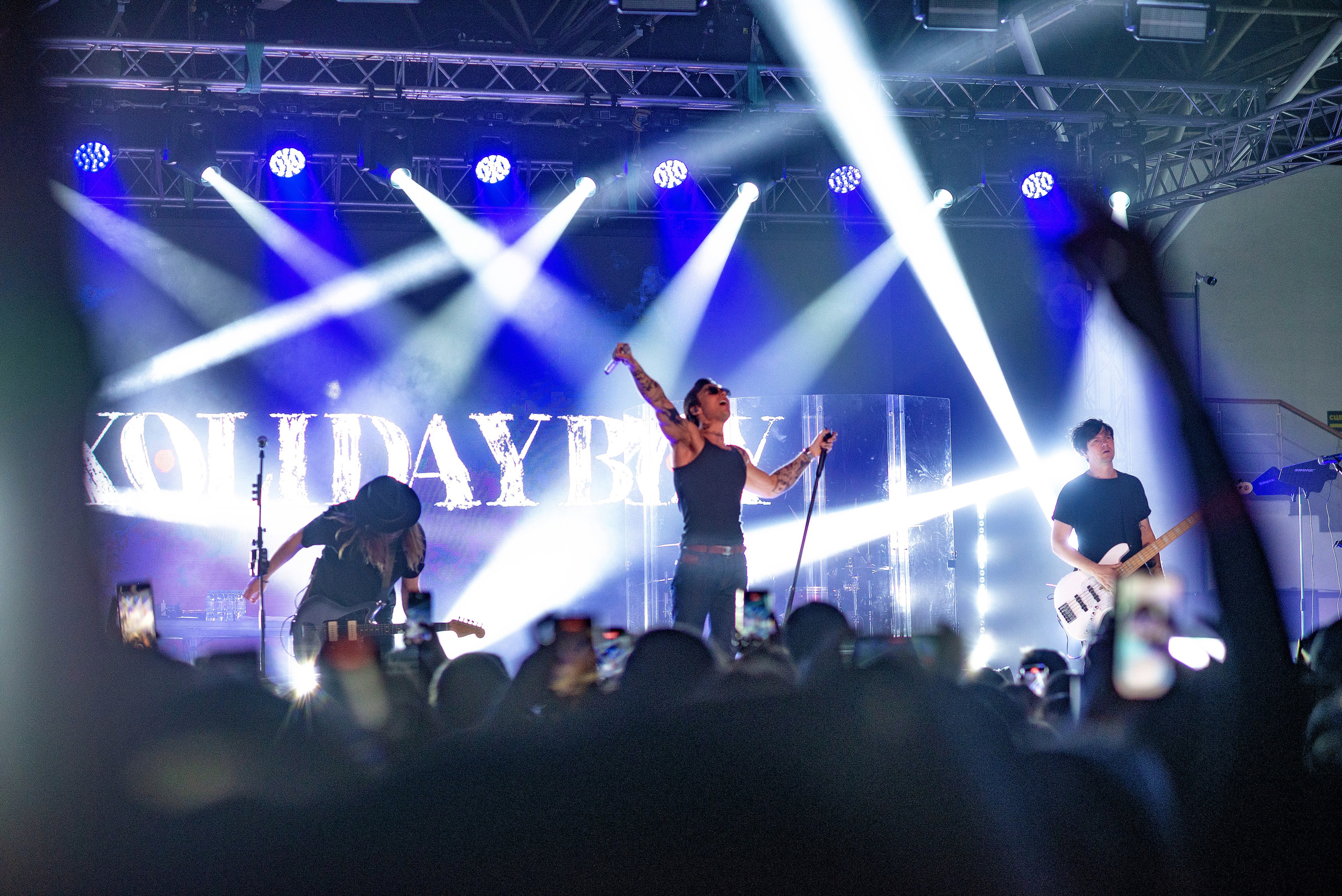 Концерт Хolidayboy. Школьный, фэшн фотограф в Тюмени и в России Ирина Королева