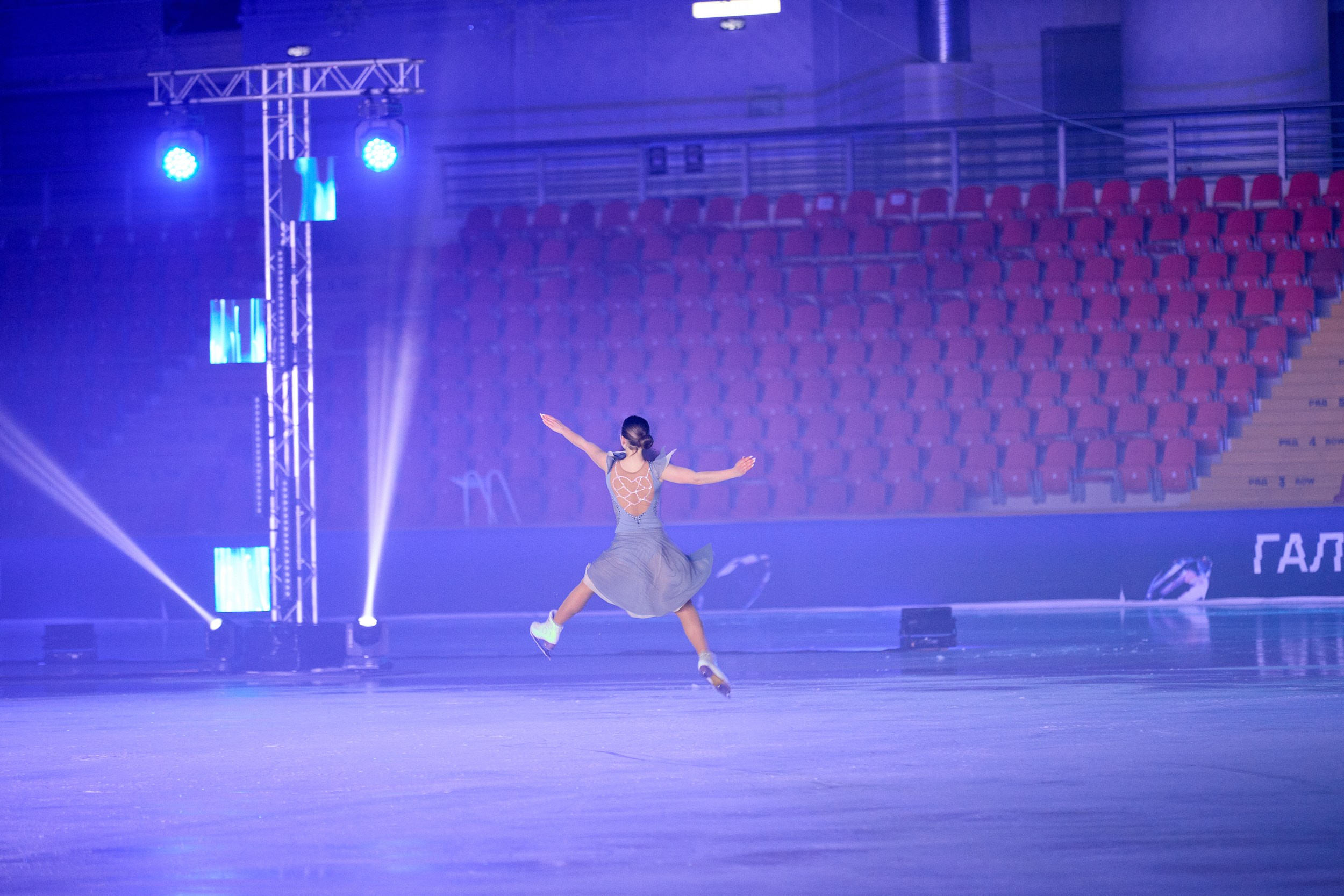 Фотосъемка Гала-шоу «Кристалл» 4.04.2026. Режиссёр, клипмейкер, фотограф — Андрей Охота