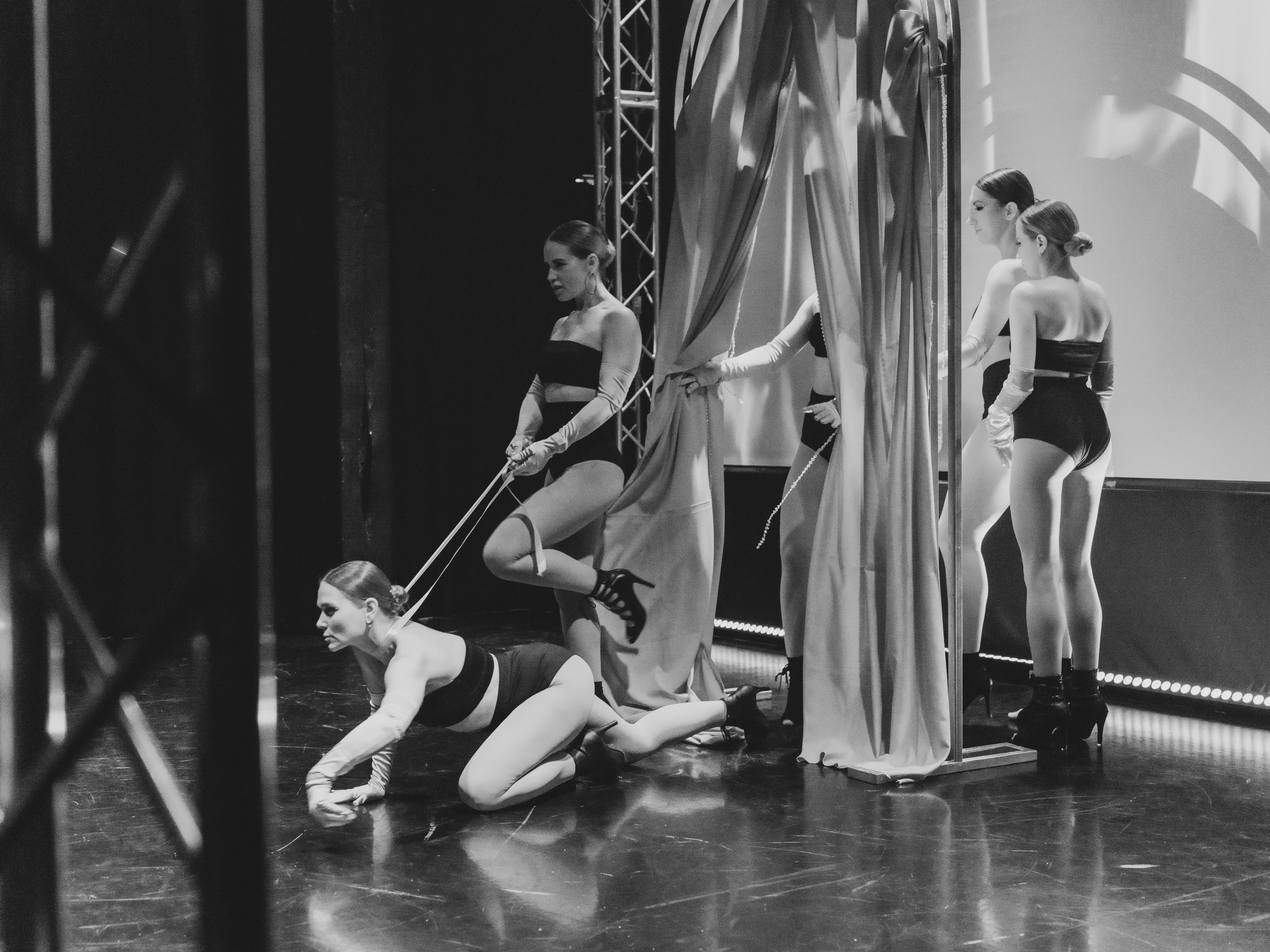 Dance studio Malibu. Фотограф в Иркутске на все важные случаи жизни