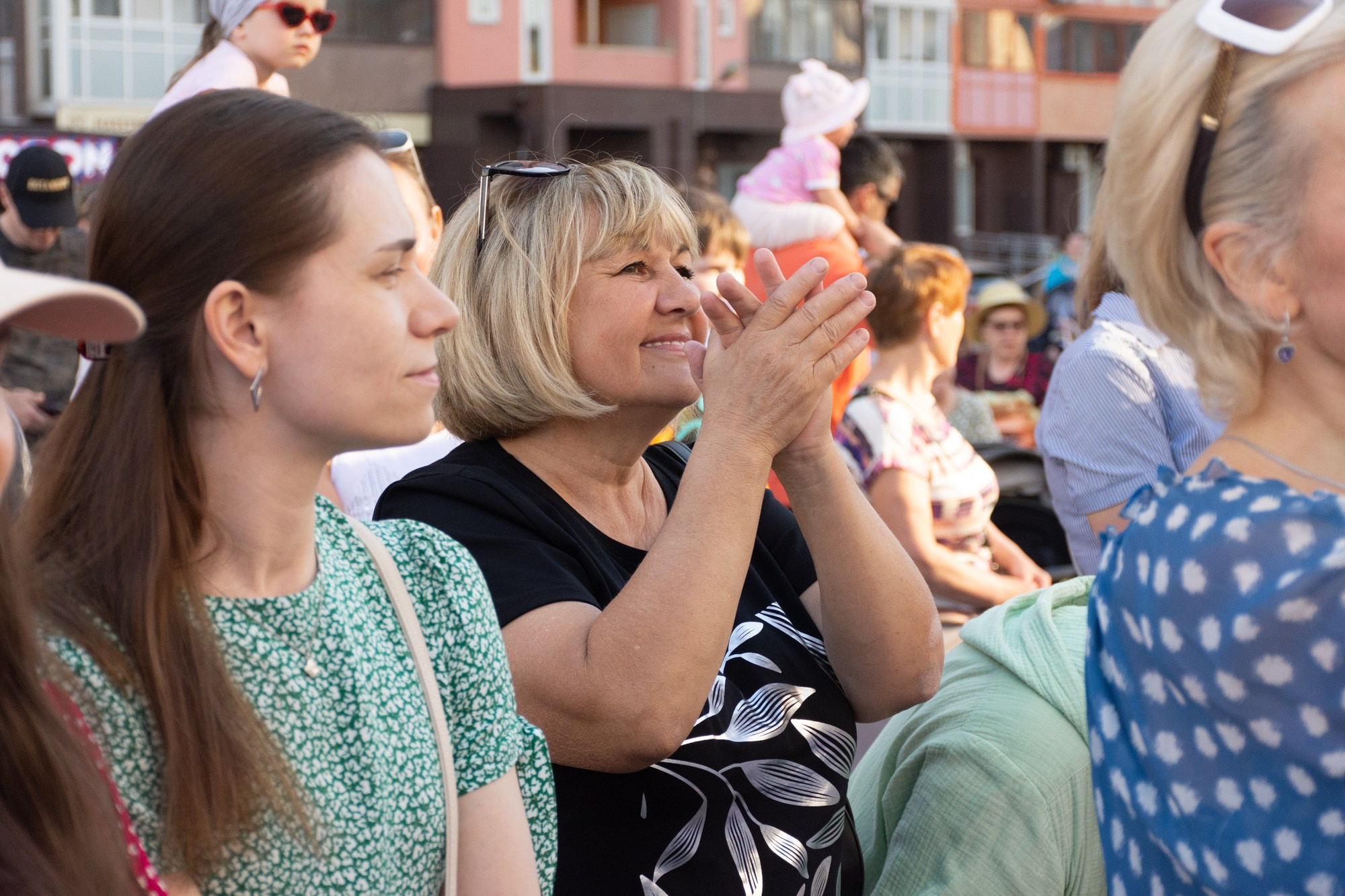 Фестиваль современного исполнительского искусства (Сквер Академ Риверсайд). Фотограф Максим Буряк