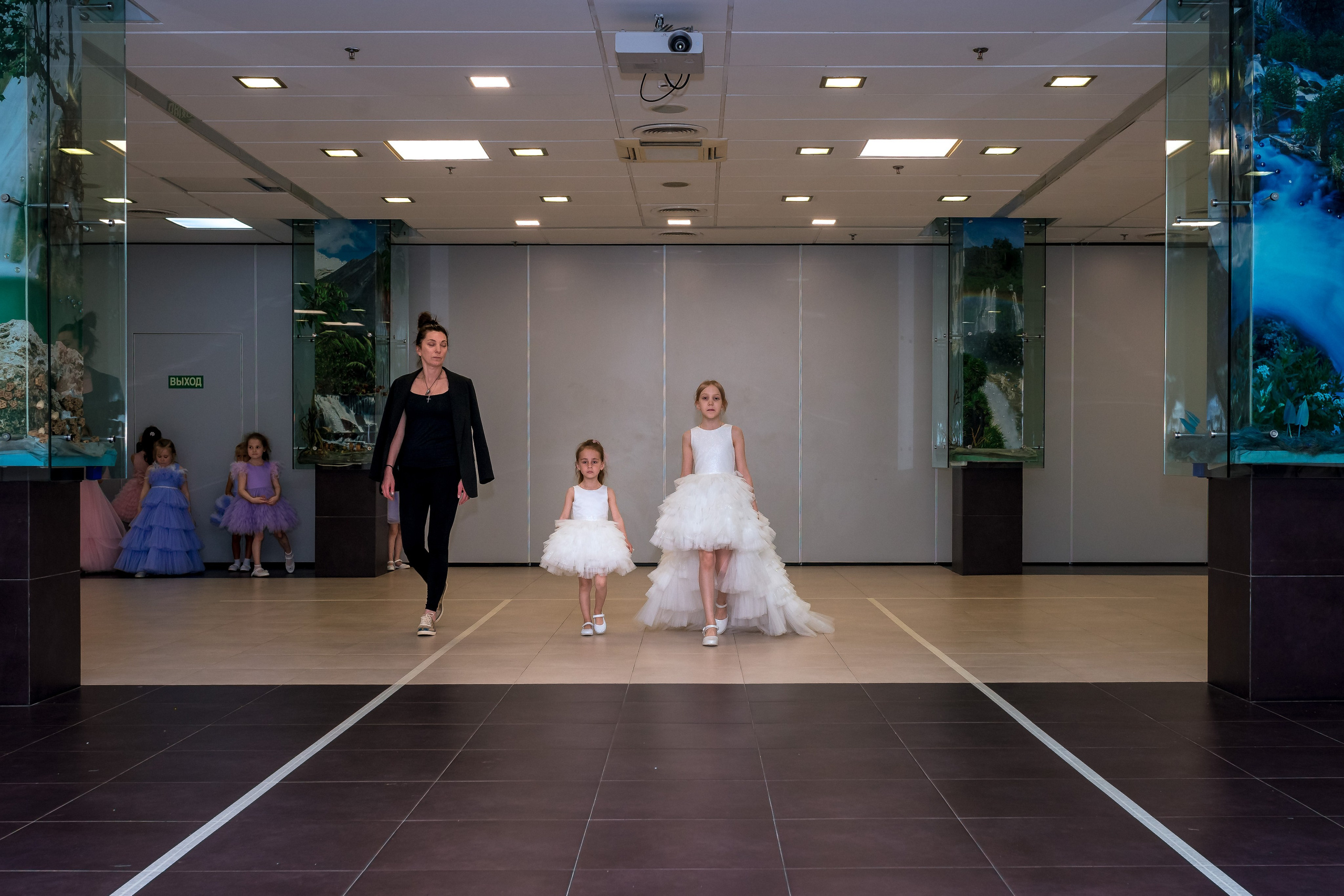 Репетиция показа мод в Москве 2022 г. Женский фотограф Крещение Венчание Москва Брянск