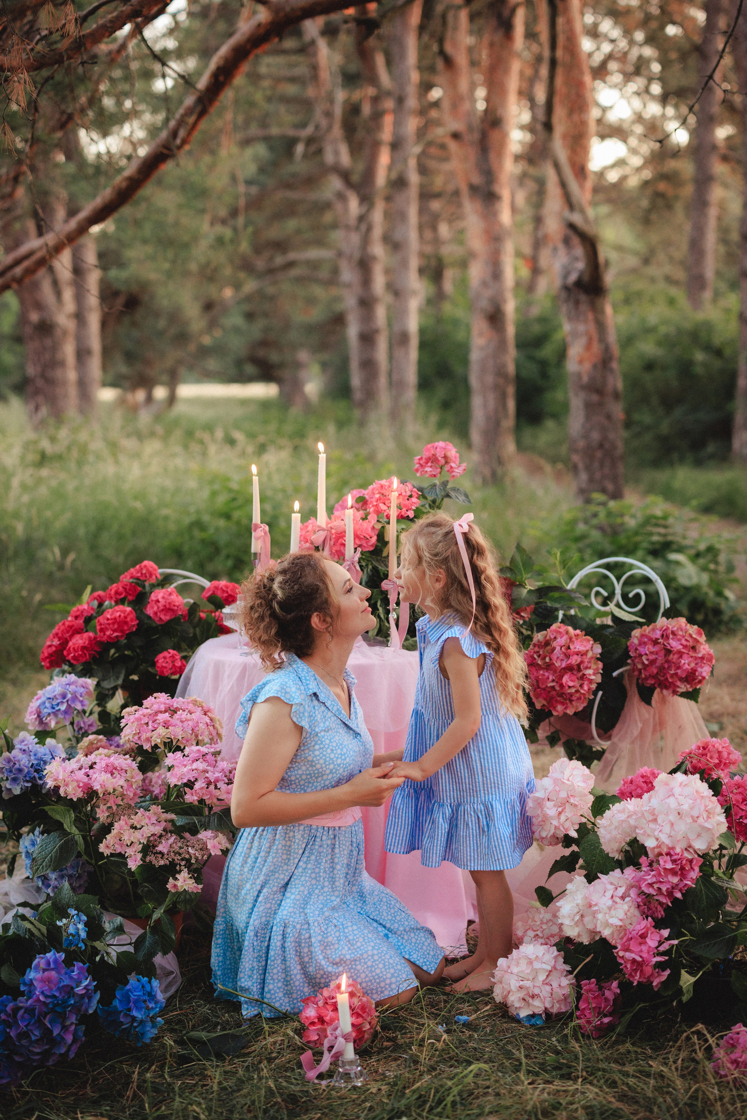 Цветочная фотосессия в лесу. Семейный и детский фотограф в Краснодаре Анна Трашкова