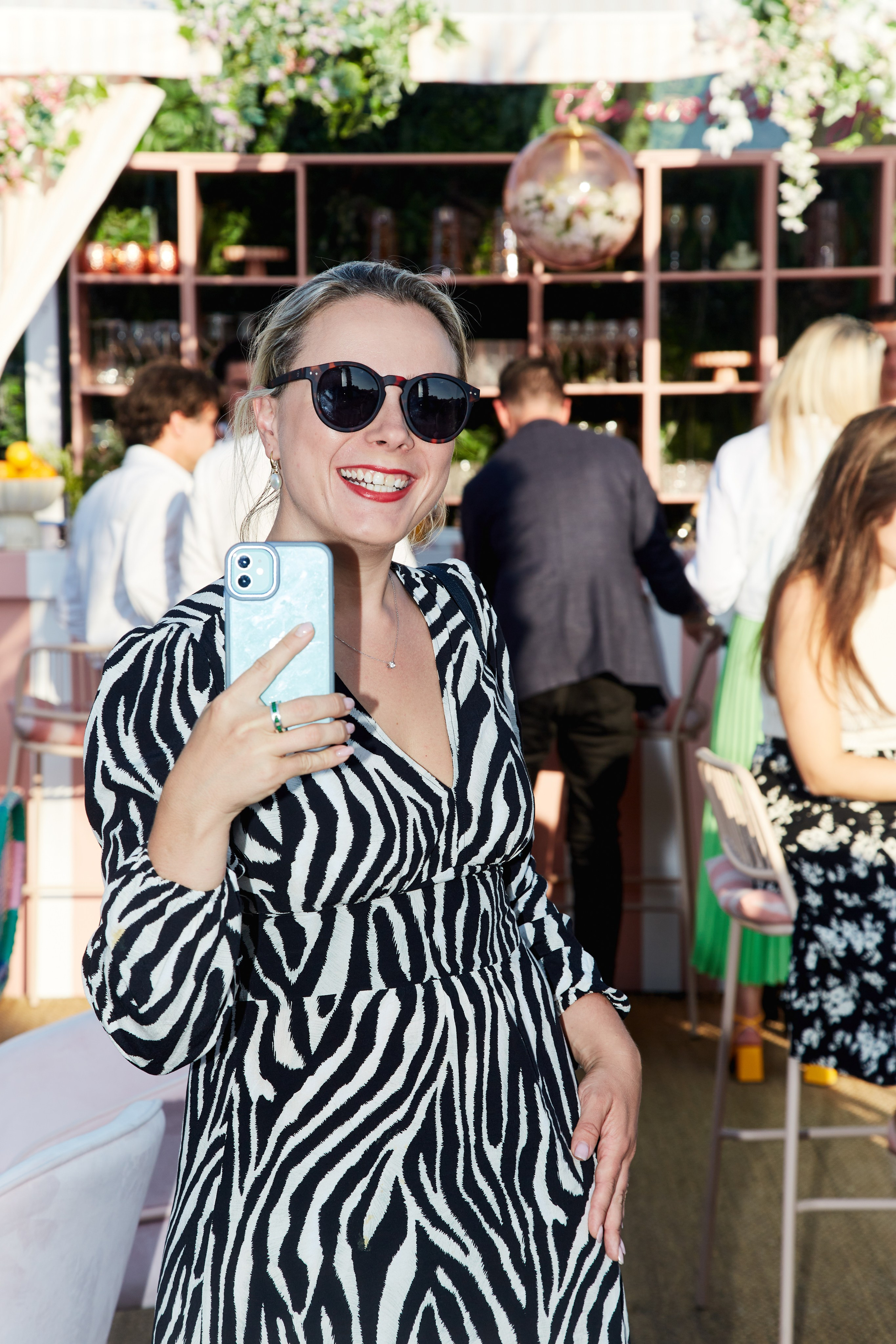 FEVER FRIENDS PARIS PARTY. Photographer Daria Ilkevich