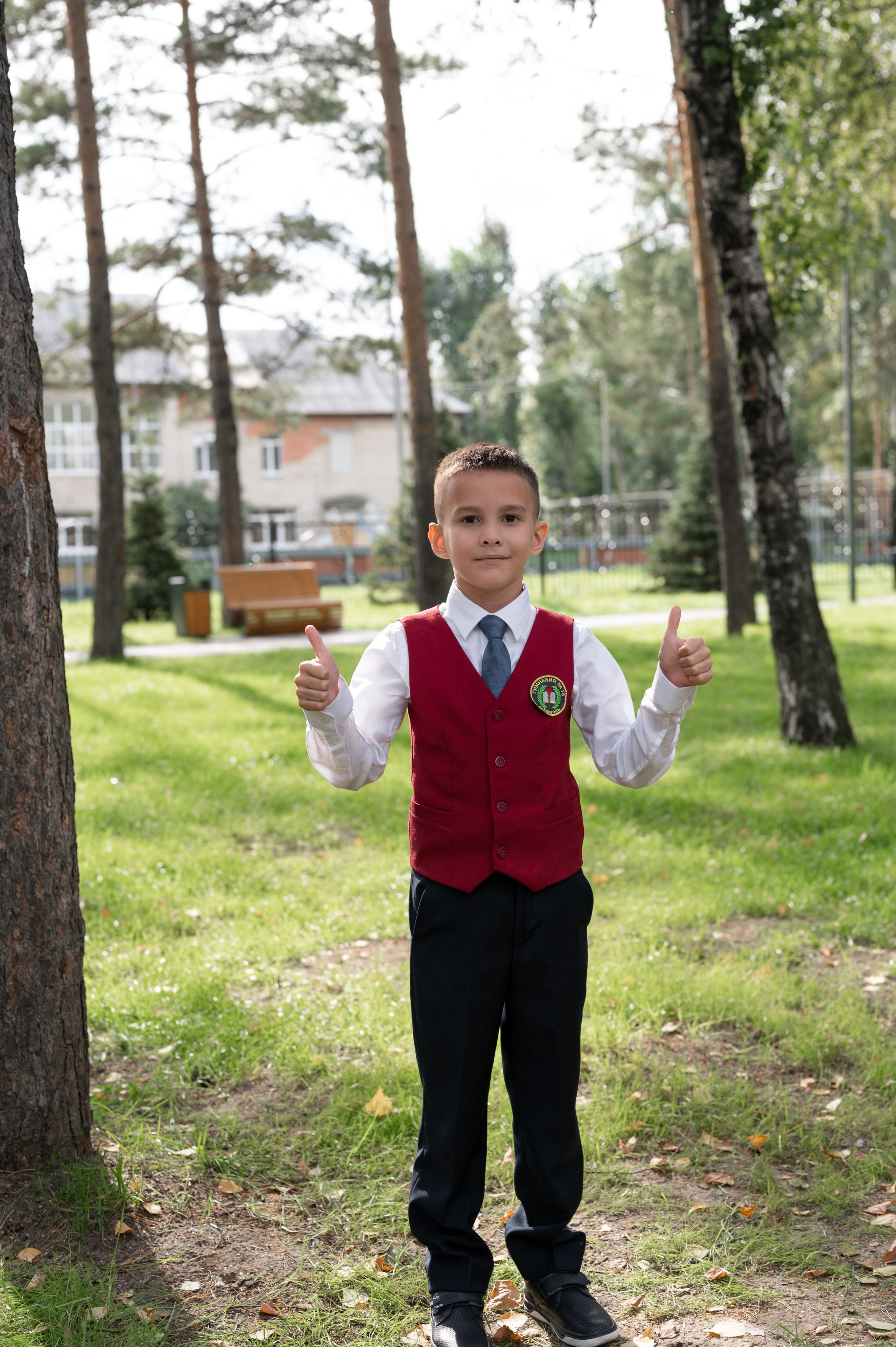 1 сентября 16 гимназия 2 класс (линейка + в классе+ на улице). Фотограф новорожденных, семейный детский в Тюмени Татьяна Морозова